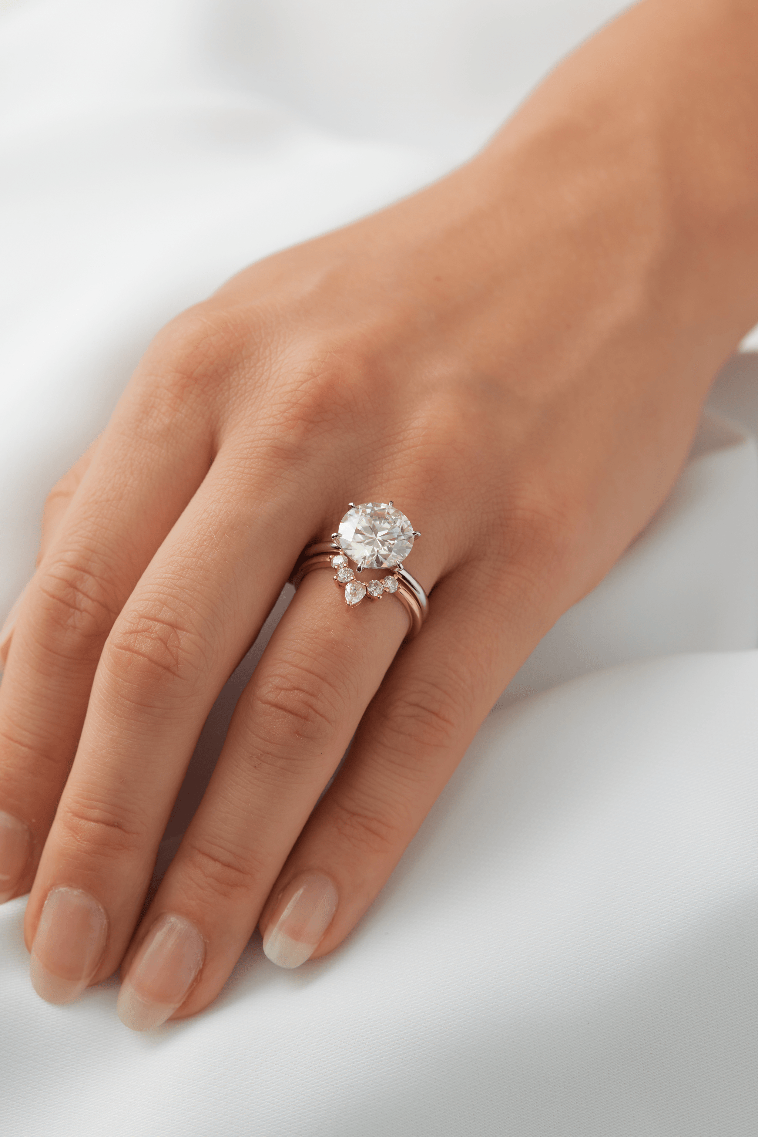 3.0 Carats Round Shape Moissanite Solitaire Engagement Ring
