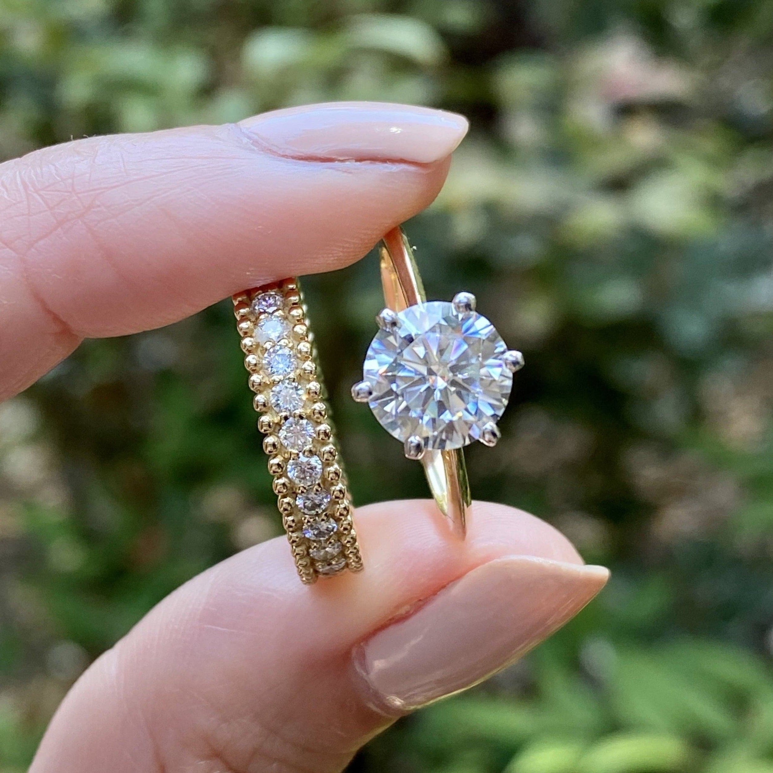 2.0 Carats Round Shape Moissanite Solitaire Engagement Ring
