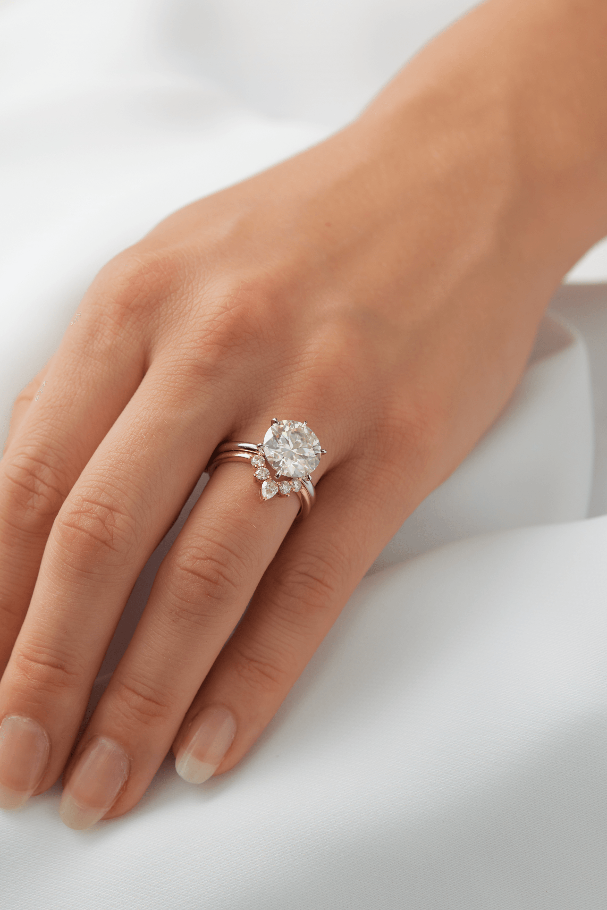 3.0 Carats Round Shape Moissanite Solitaire Engagement Ring