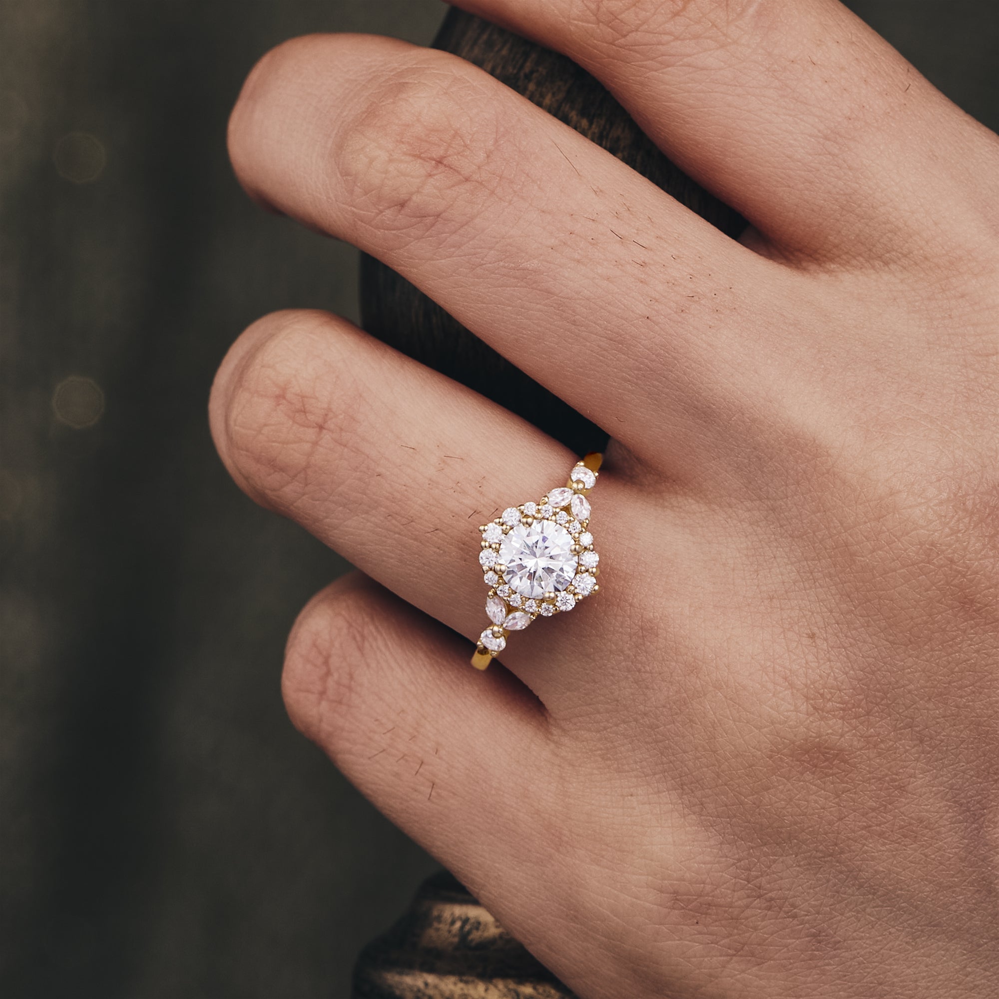 0.8 Carat Lab Grown Diamond Round Shape E-VS1 Cluster Engagement Ring