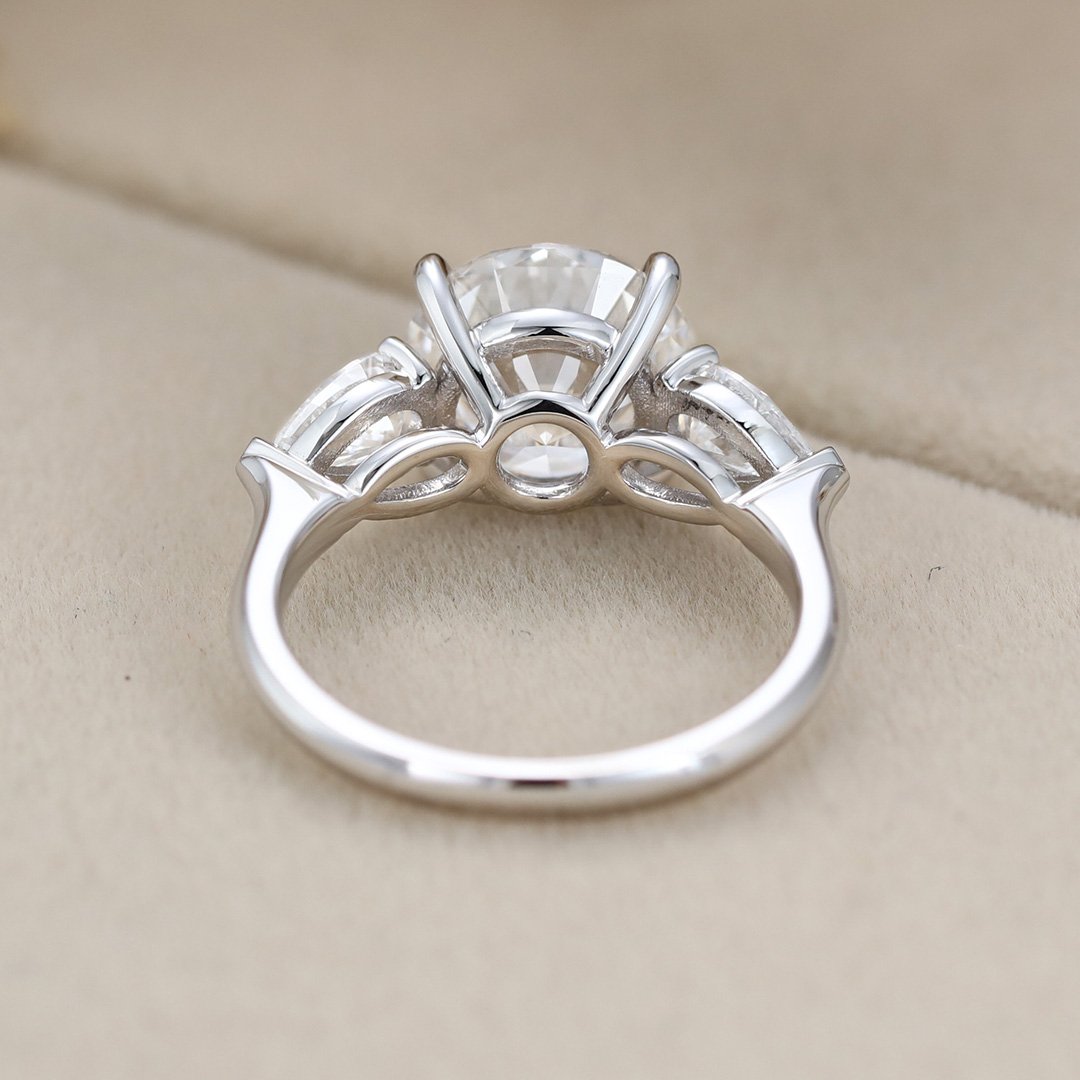 2.0 Carats Round Shape Moissanite Three Stone Engagement Ring