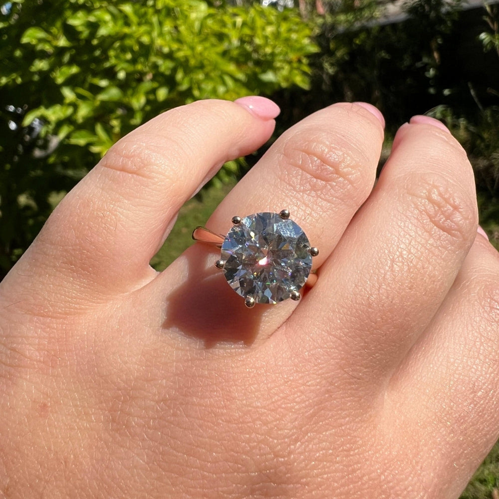 3.0 Carats Round Shape Moissanite Solitaire Engagement Ring