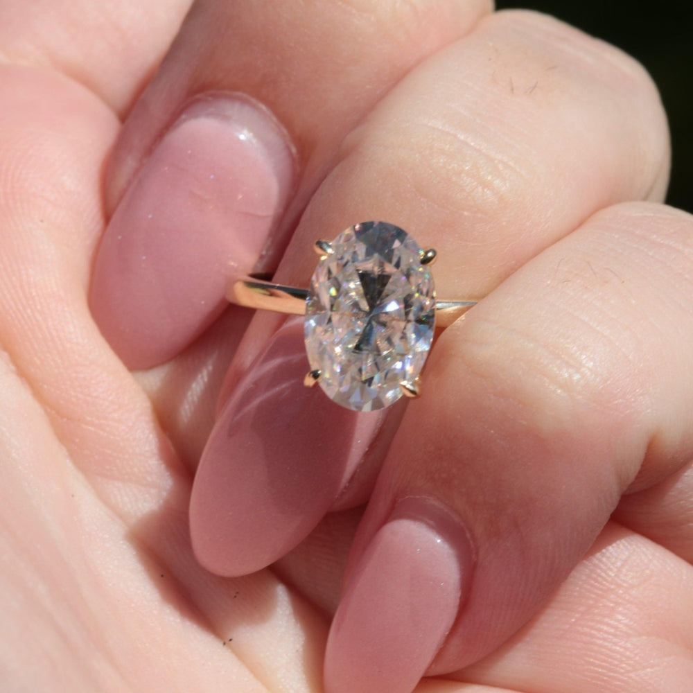 1.0 Carats Oval Shape Moissanite Solitaire Engagement Ring