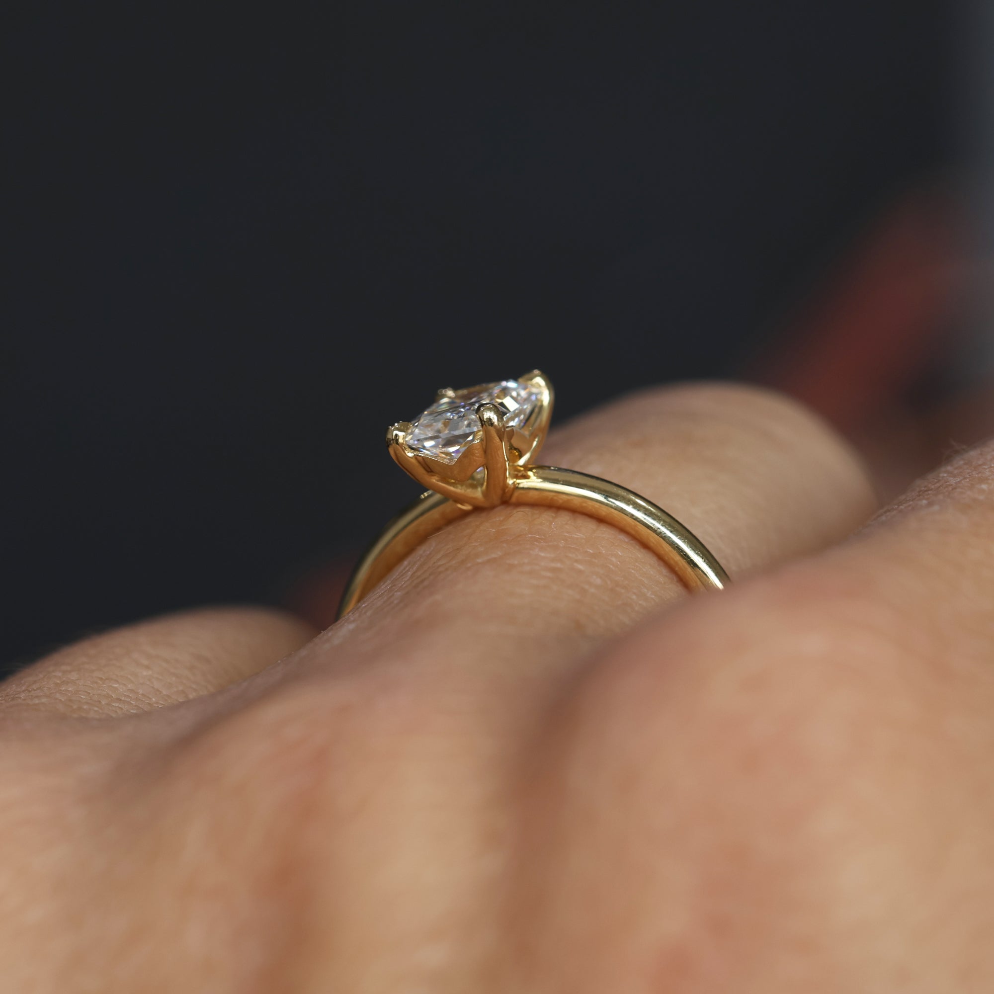 1.0 Carats Radiant Shape Moissanite Solitaire Engagement Ring