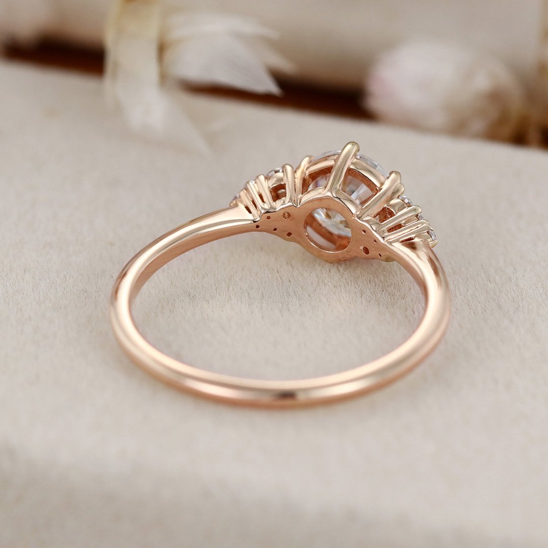 1.0 Carats Round Shape Moissanite Cluster Engagement Ring