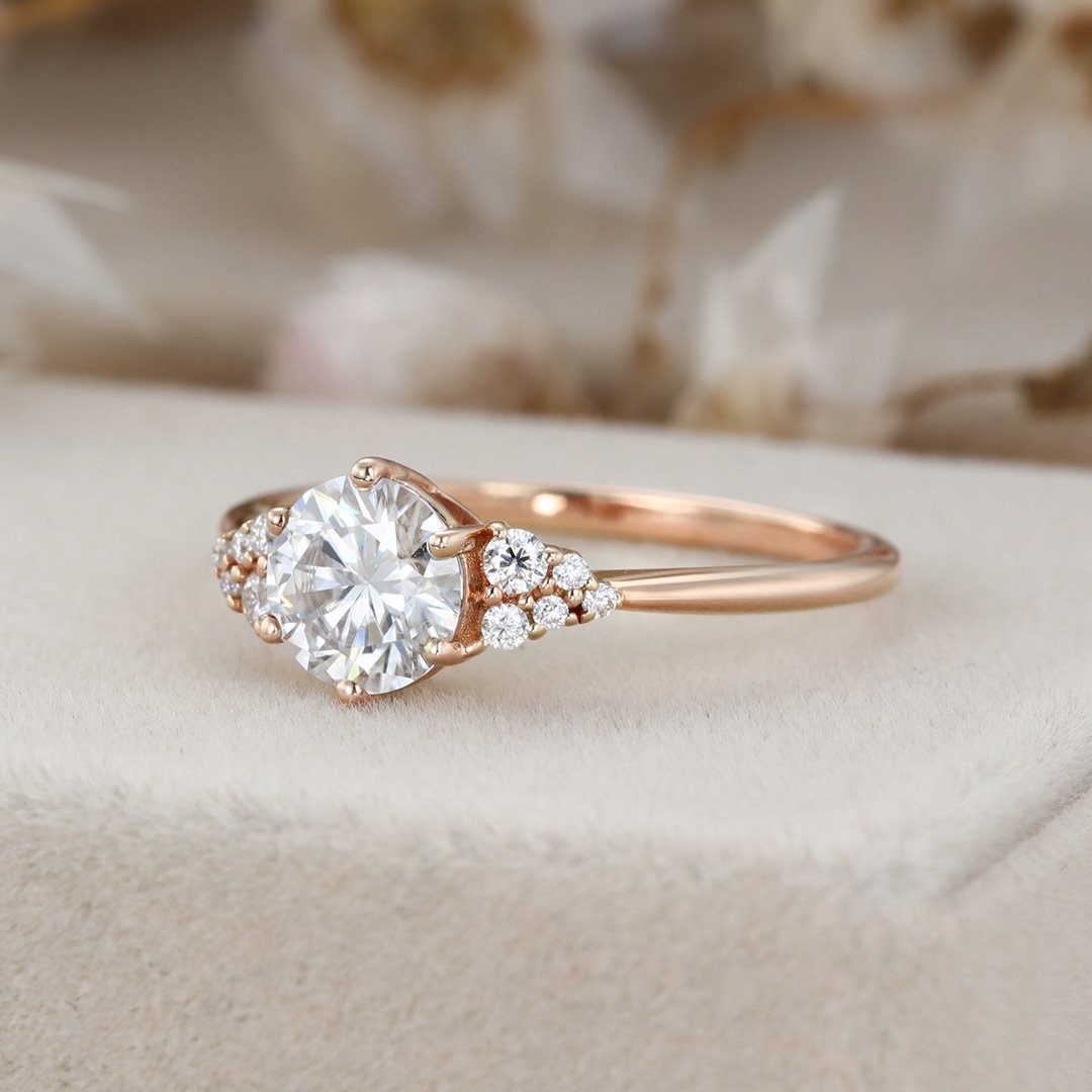 1.0 Carats Round Shape Moissanite Cluster Engagement Ring
