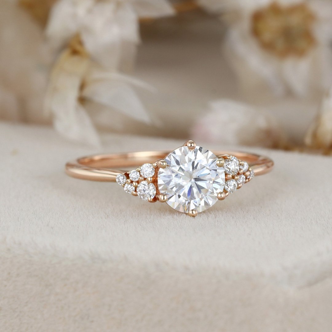 1.0 Carats Round Shape Moissanite Cluster Engagement Ring