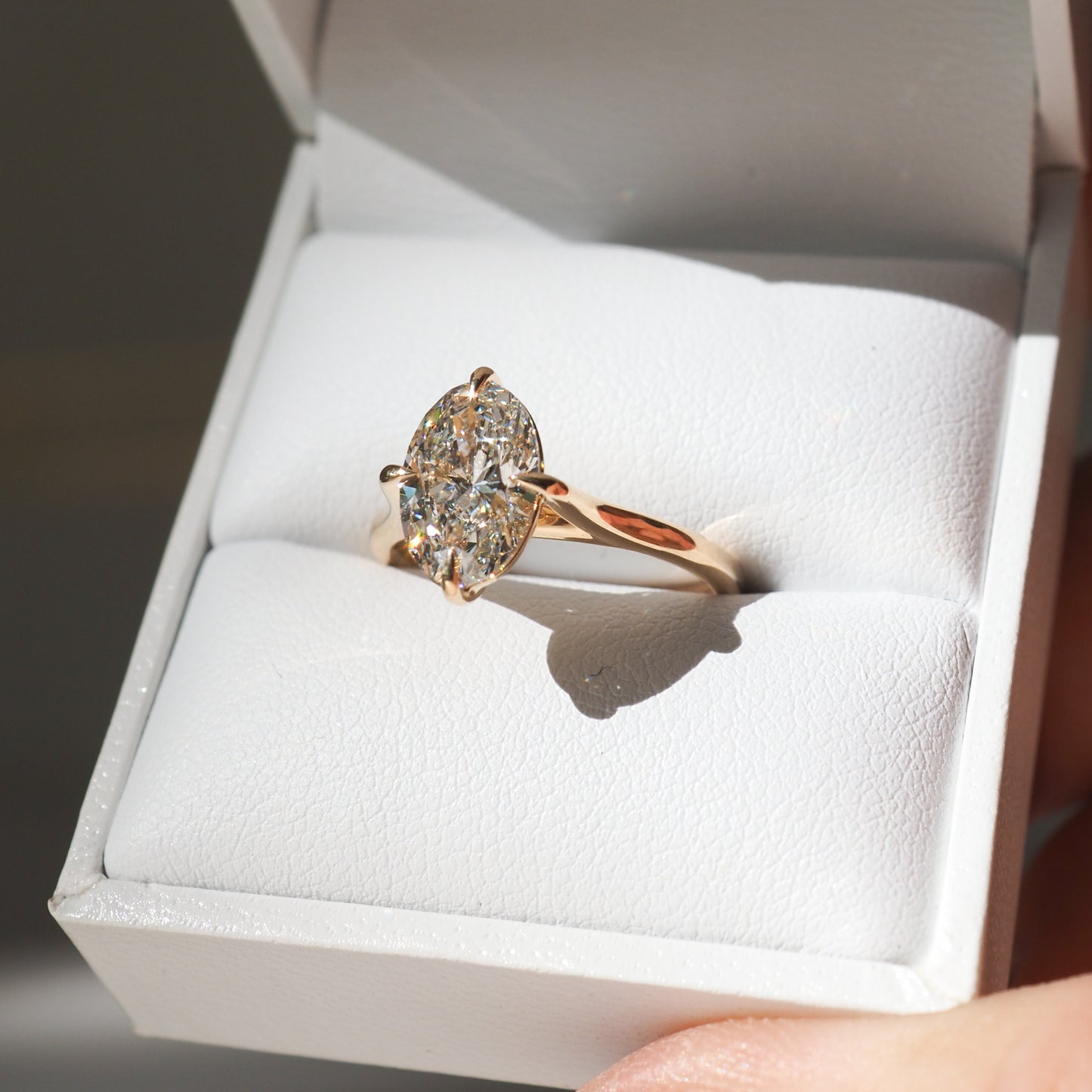1.5 CT Oval F/VS1 CVD Diamond Solitaire Engagement Ring