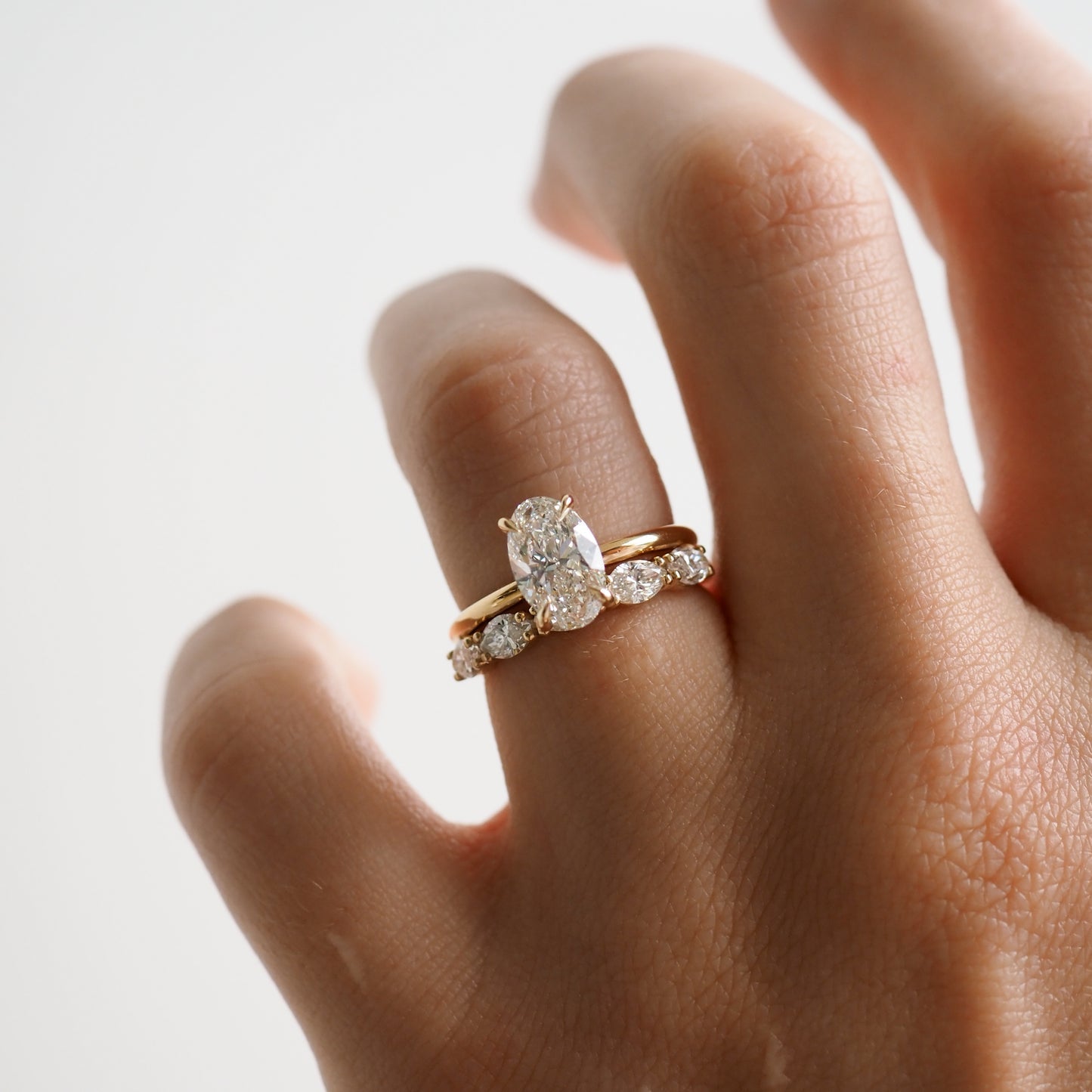 1.5 CT Oval G/VS1 CVD Diamond Solitaire Engagement Ring
