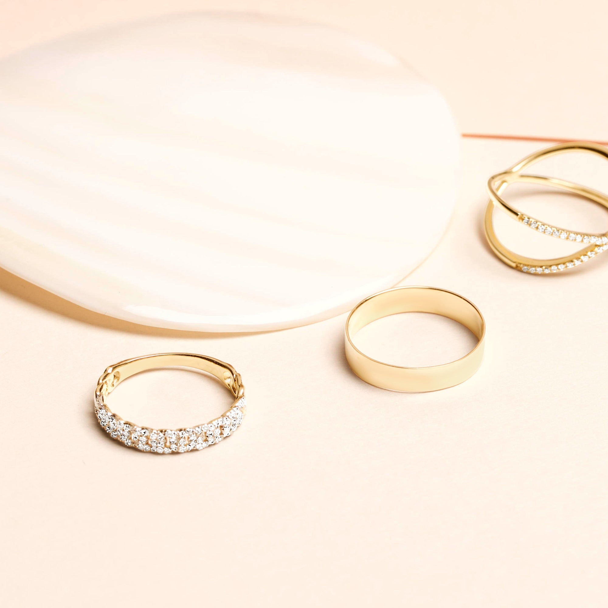 0.20 Carats Lab Grown Diamond Round Shape Chain Wedding Band