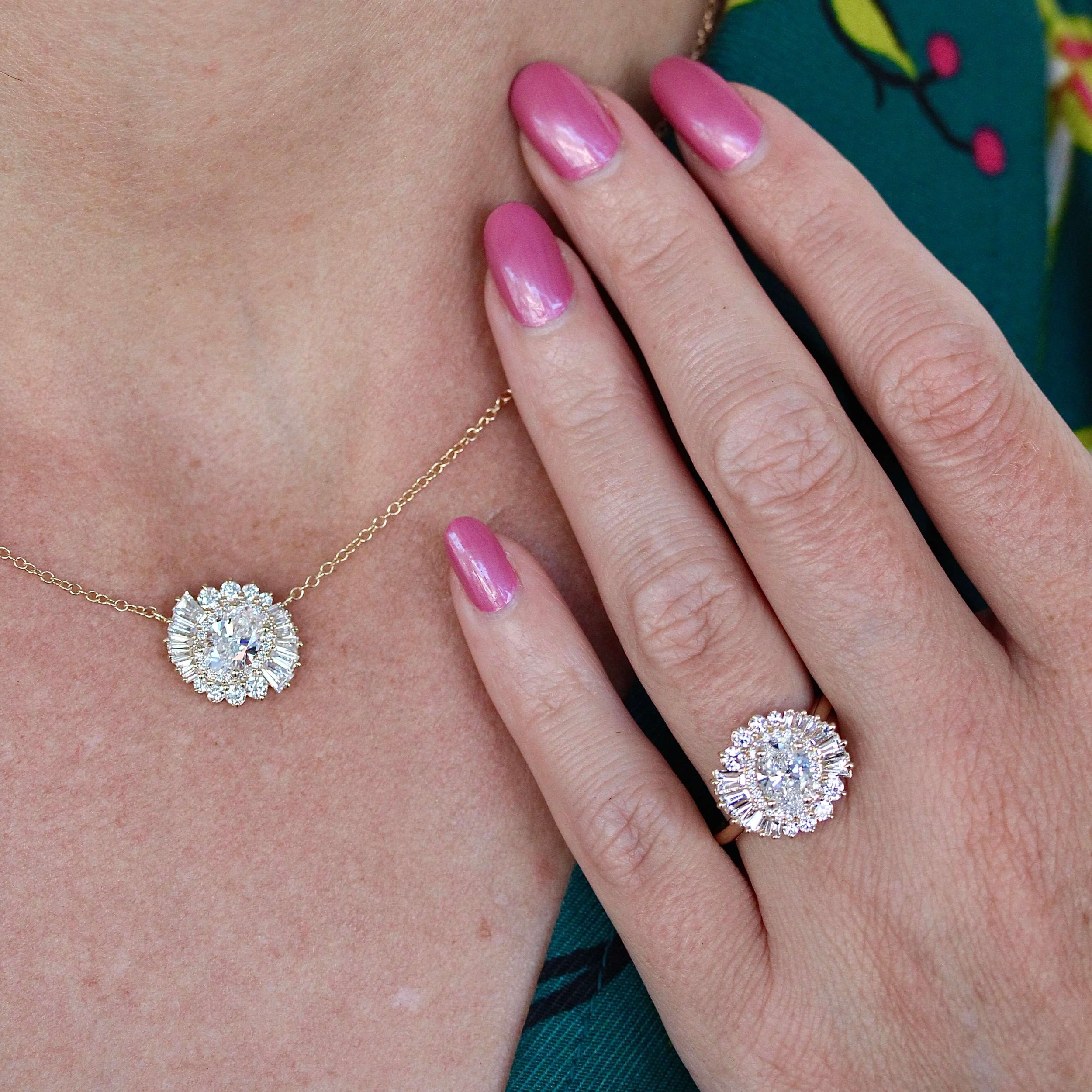 1.04 Carats Oval Shape Moissanite Halo Necklace