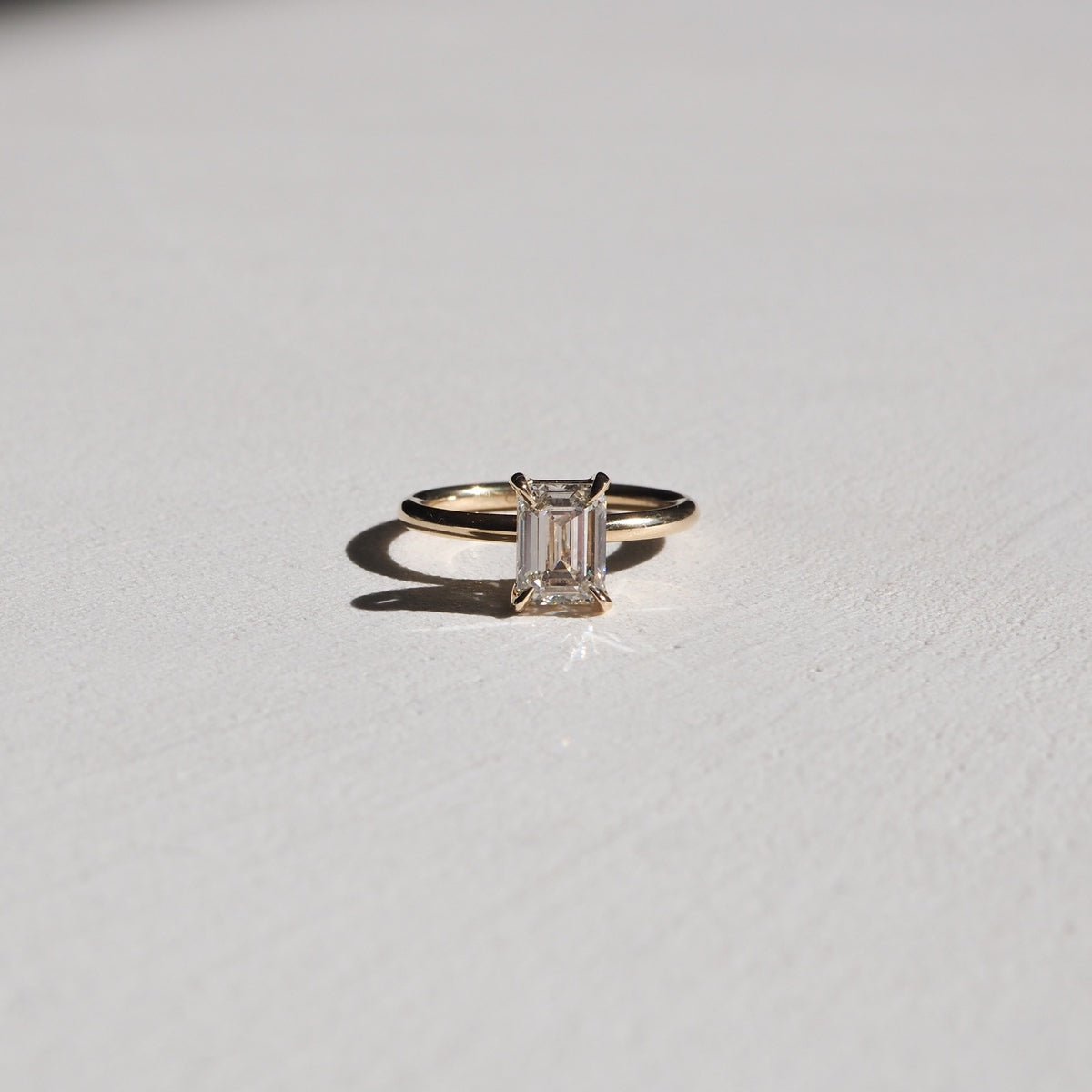 1.5 CT Emerald F/VS1 CVD Diamond Solitaire Engagement Ring