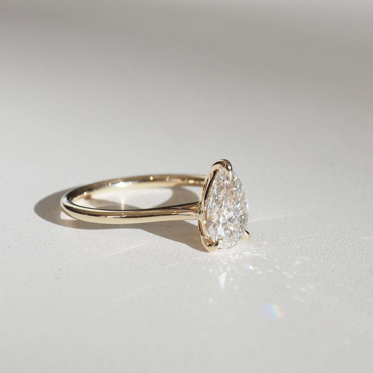1.5 CT Pear G/VS1 CVD Diamond Solitaire Engagement Ring