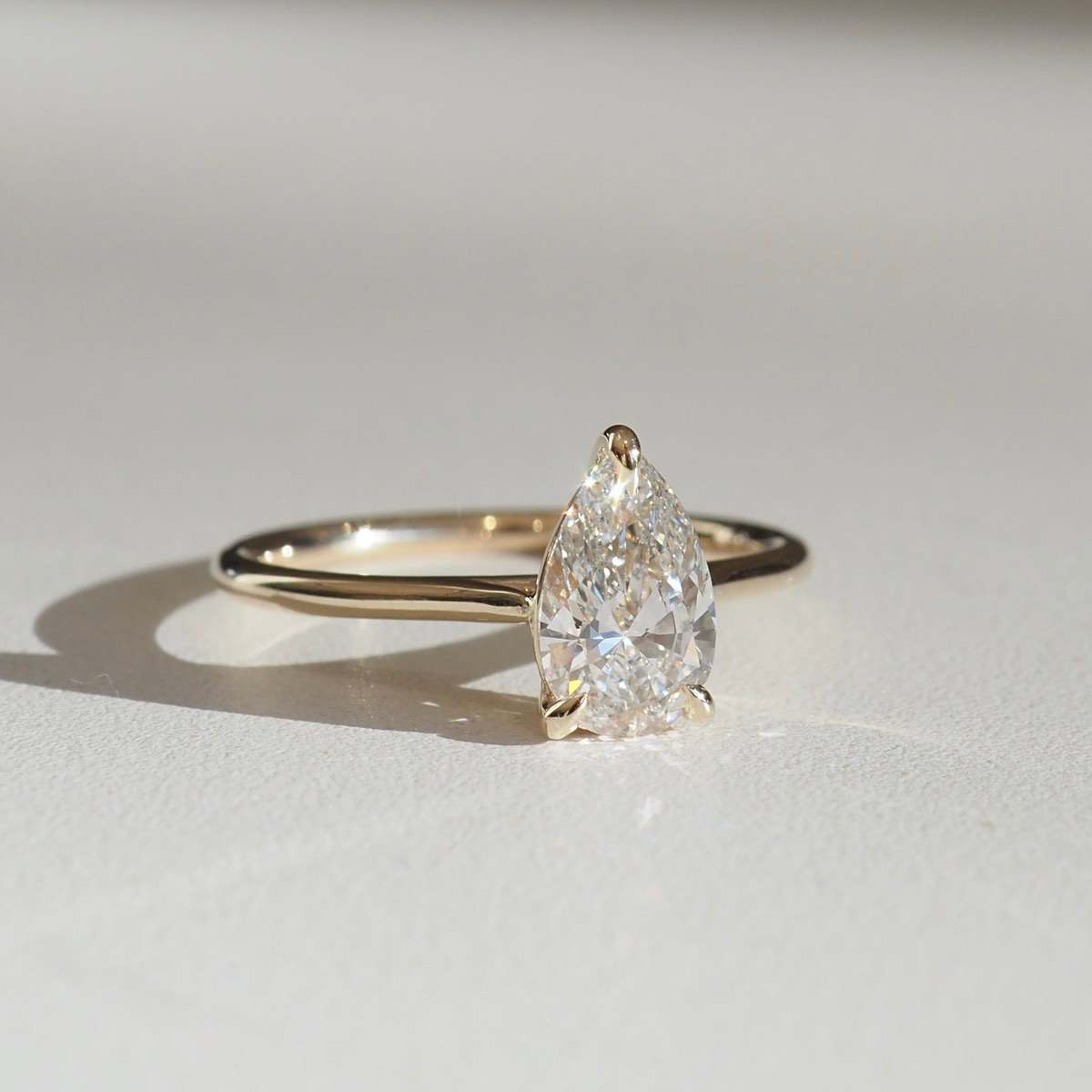 1.5 CT Pear G/VS1 CVD Diamond Solitaire Engagement Ring