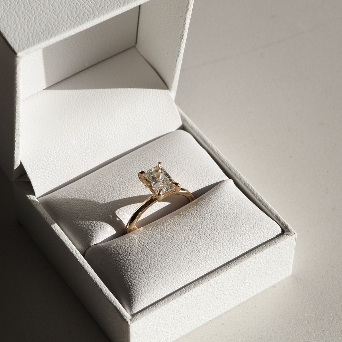 1.5 CT Radiant E/VS1 CVD Diamond Solitaire Engagement Ring