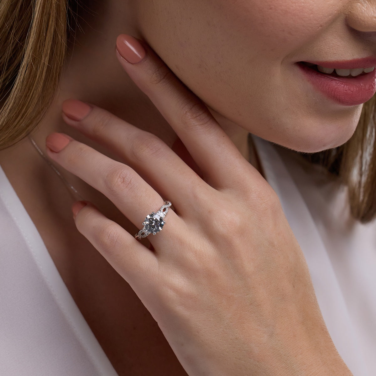 1.70 Carats Lab Grown Diamond Round Shape E-VS1 Swirl Engagement Ring