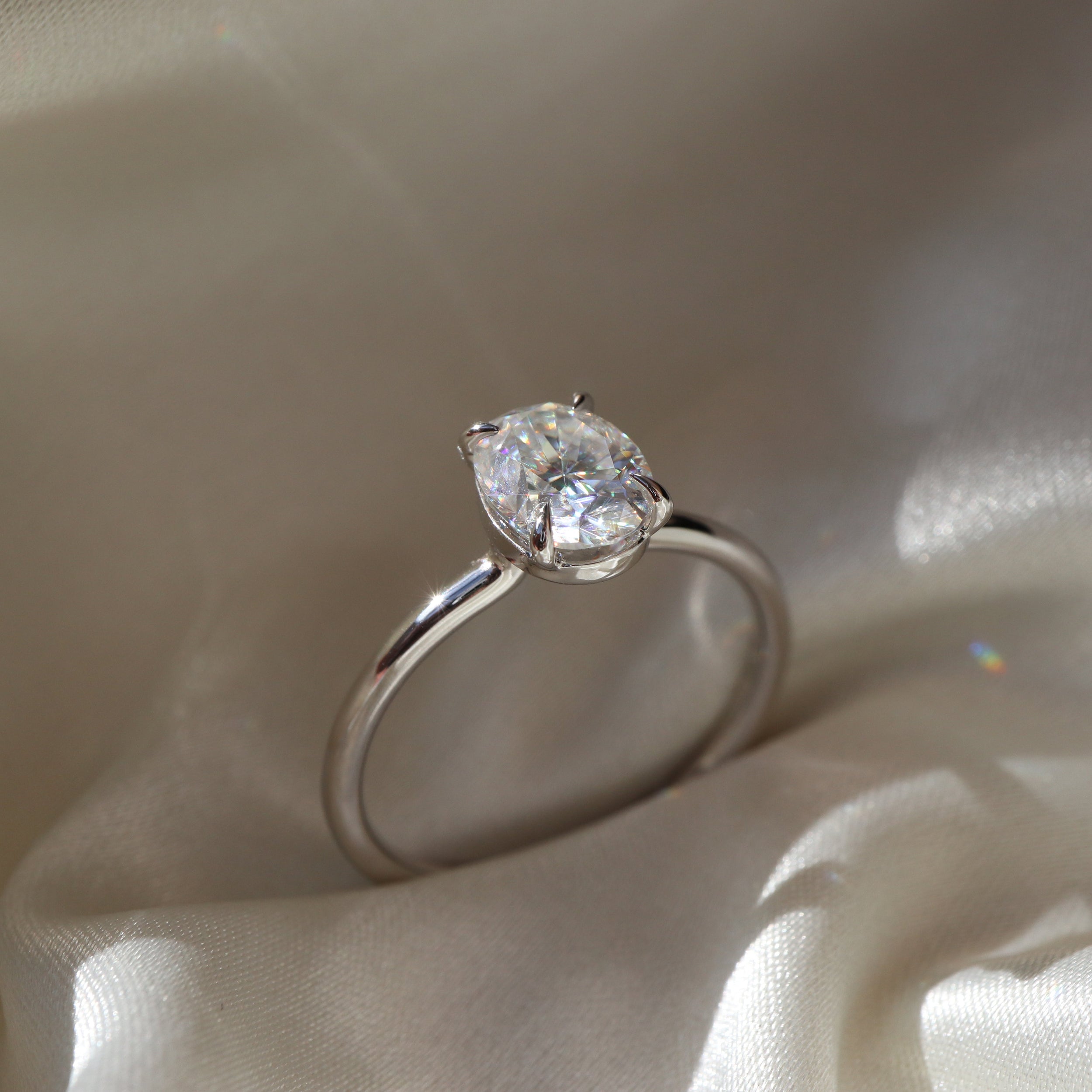 1.4 Carats Oval Shape Solitaire Moissanite Engagement Ring