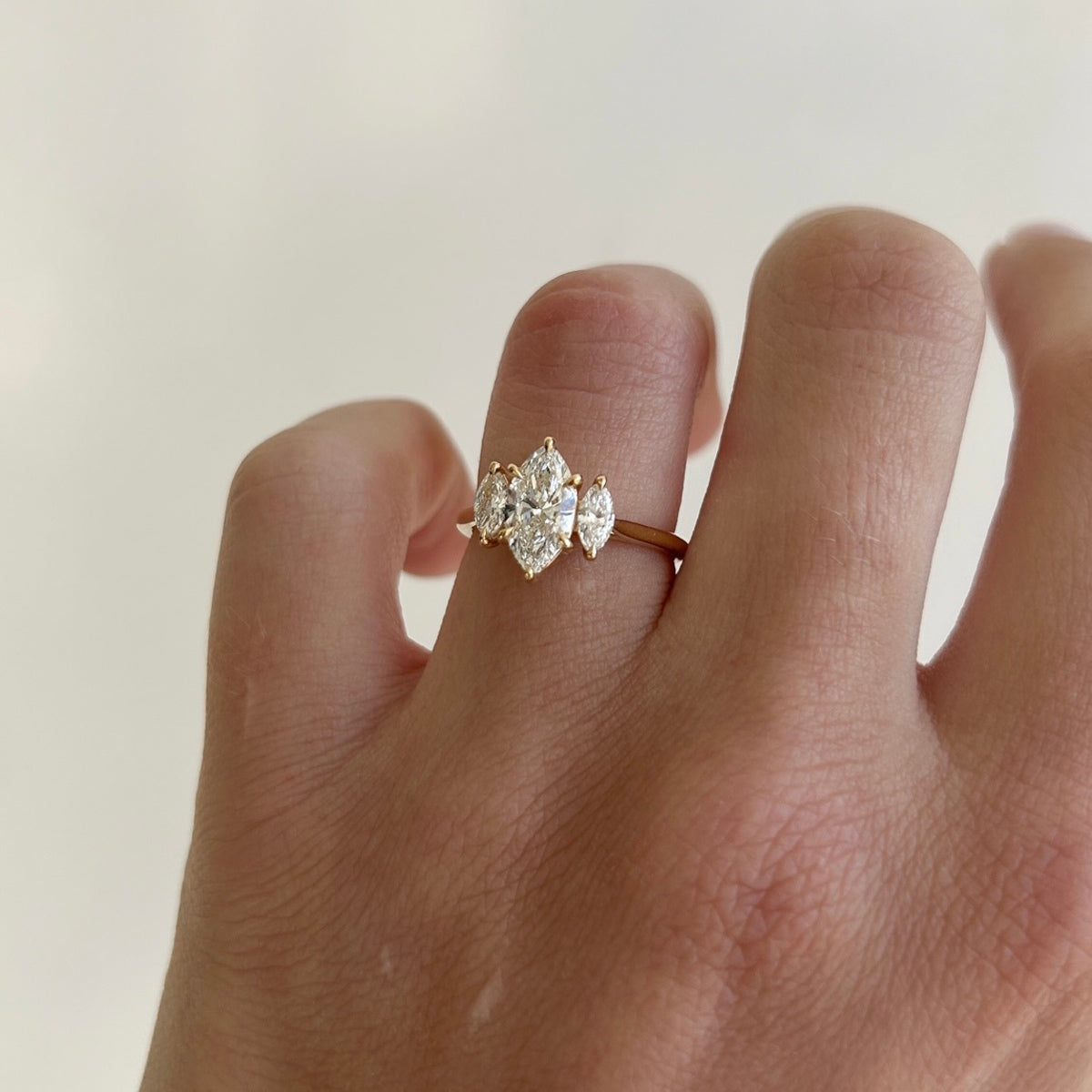 1.0 CT Marquise G/VVS2 CVD Diamond Three Stone Style Engagement Ring