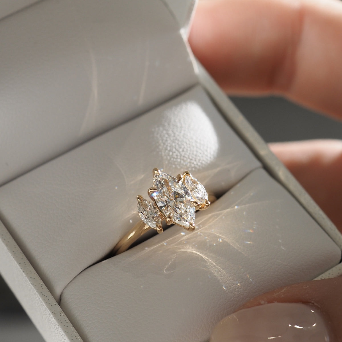 1.0 CT Marquise G/VVS2 CVD Diamond Three Stone Style Engagement Ring