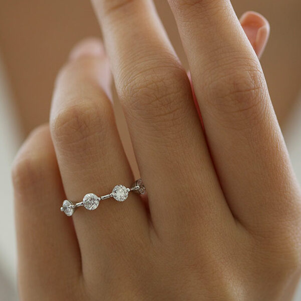 1.0 Carats Lab Grown Diamond Round Shape Dainty Wedding Band