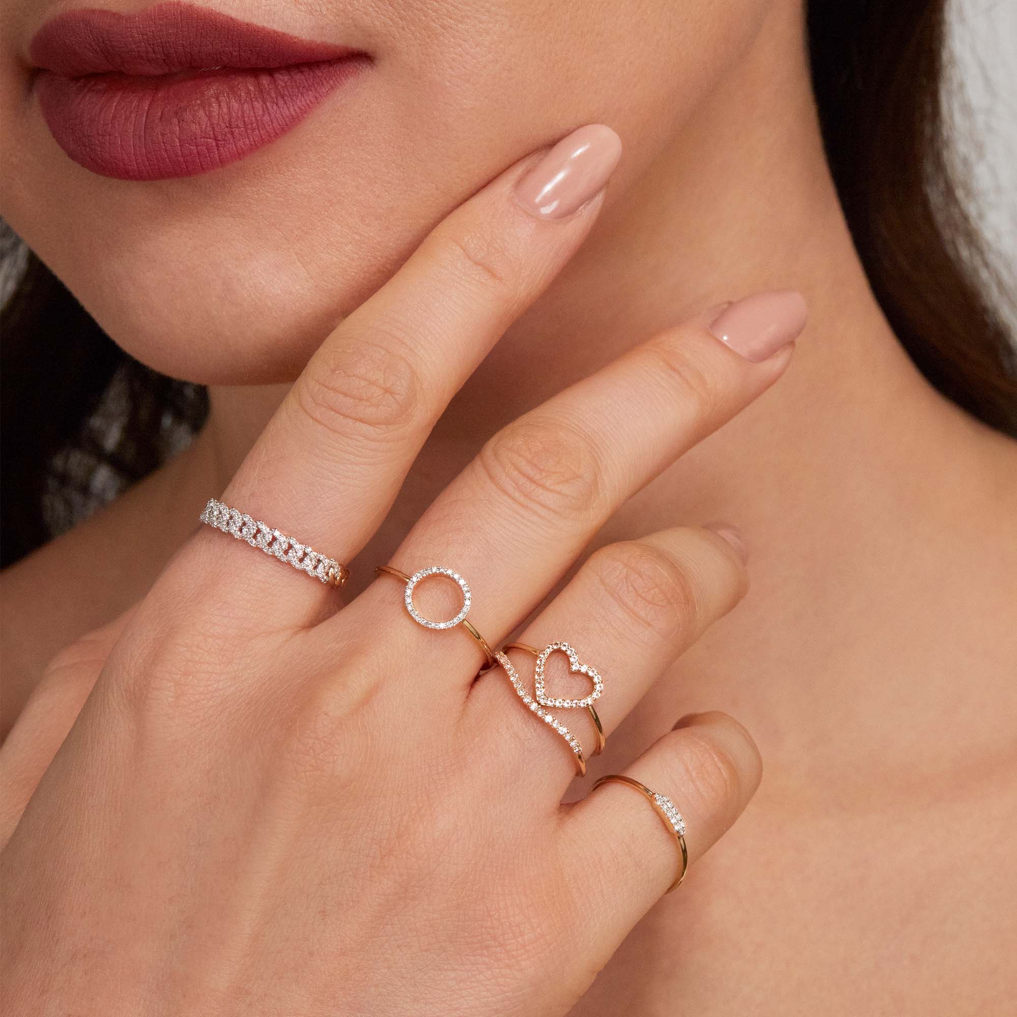 0.08 Carats Lab Grown Diamond Round Shape Curved Wedding Band