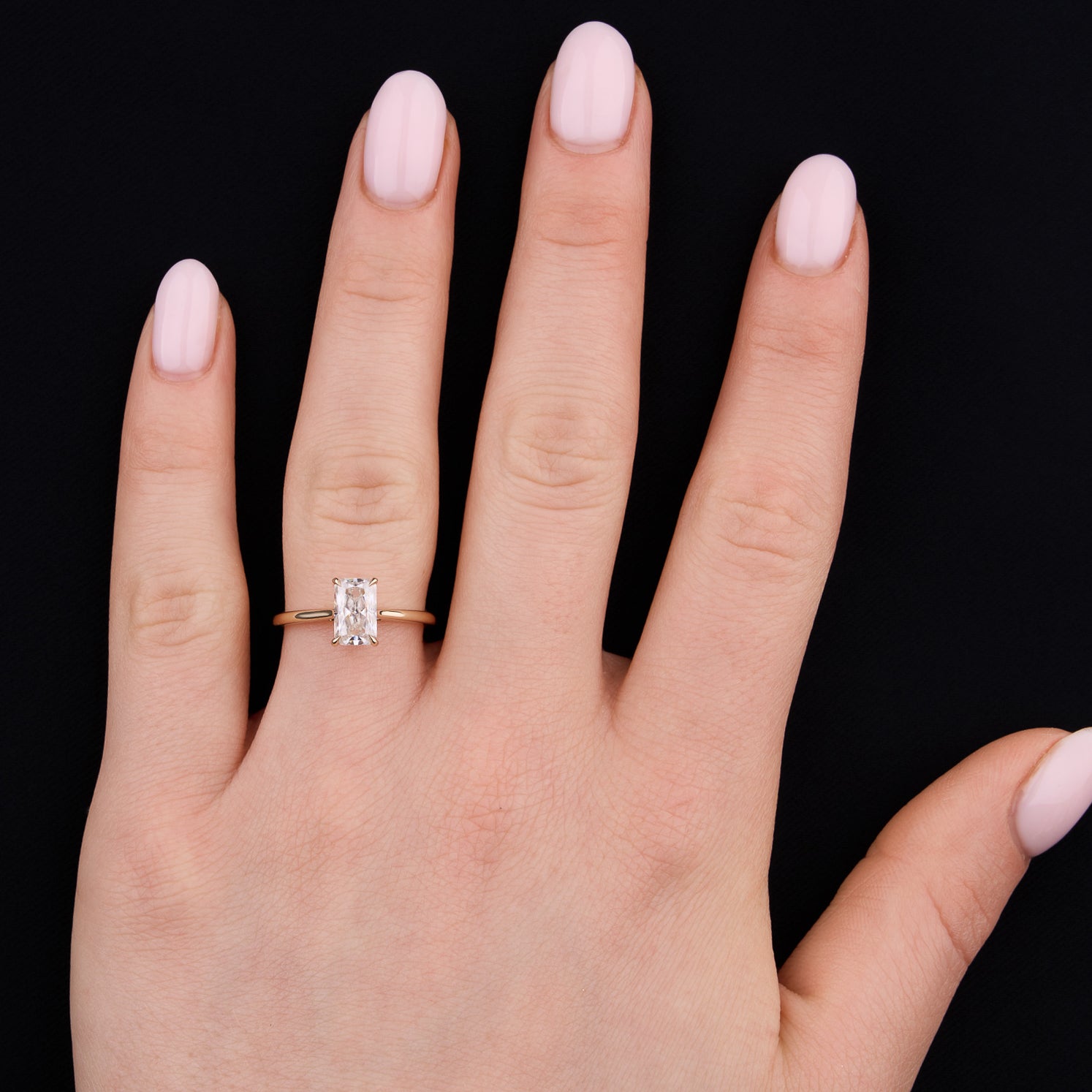 2.0 Carats Radiant Shape Solitaire Moissanite Engagement Ring