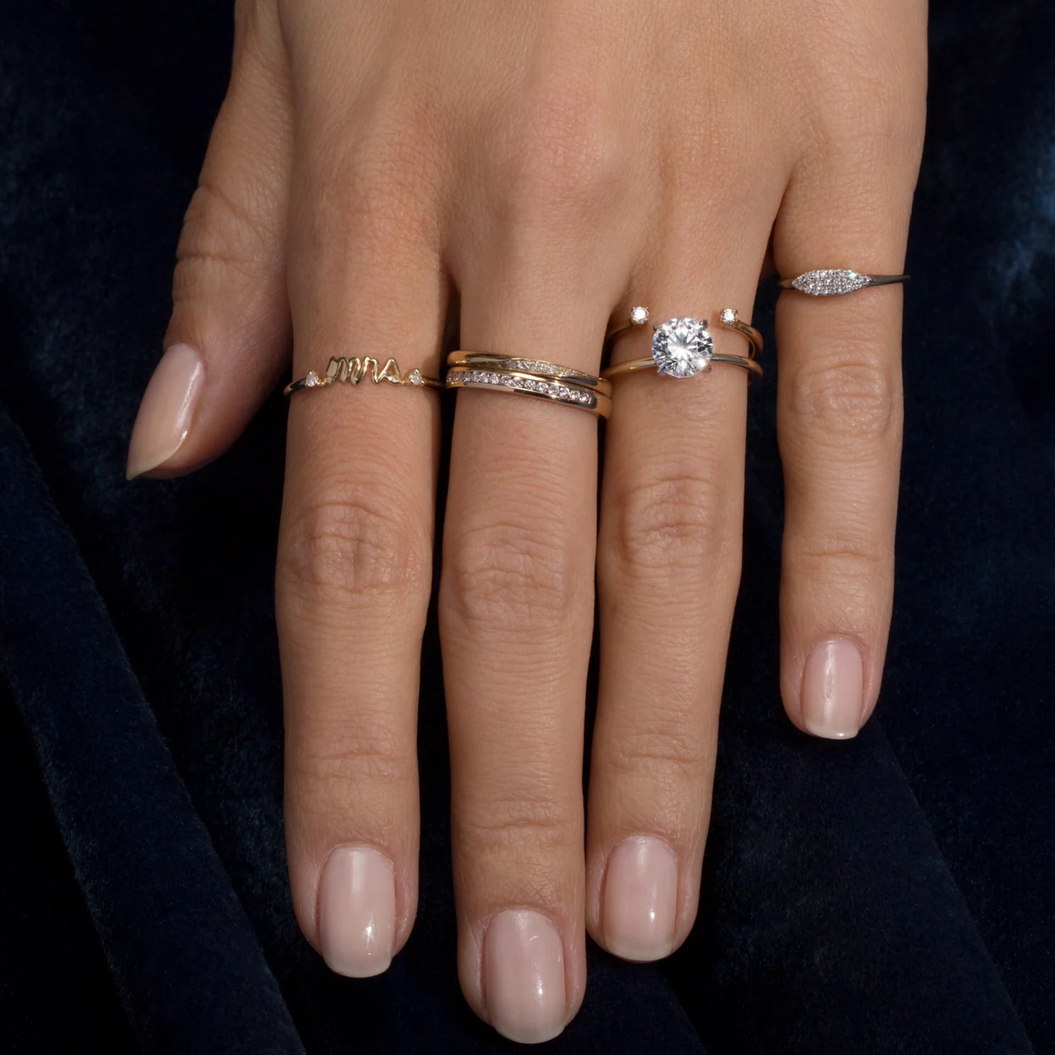 1.0 Carats Lab Grown Diamond Round Shape G-SI1 Solitaire Two Tone Engagement Ring