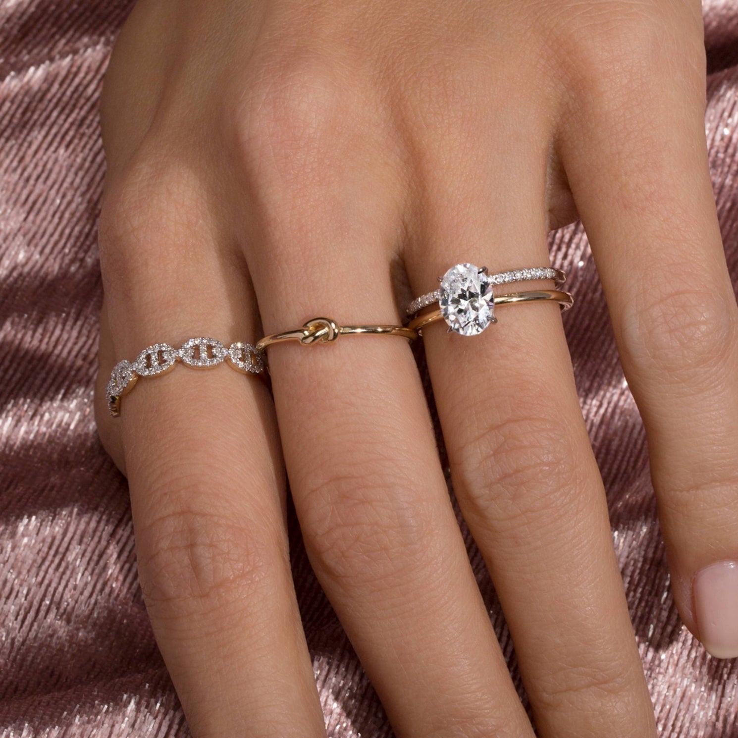 1.0 Carats Lab Grown Diamond Oval Shape G-SI1 Solitaire Engagement Ring