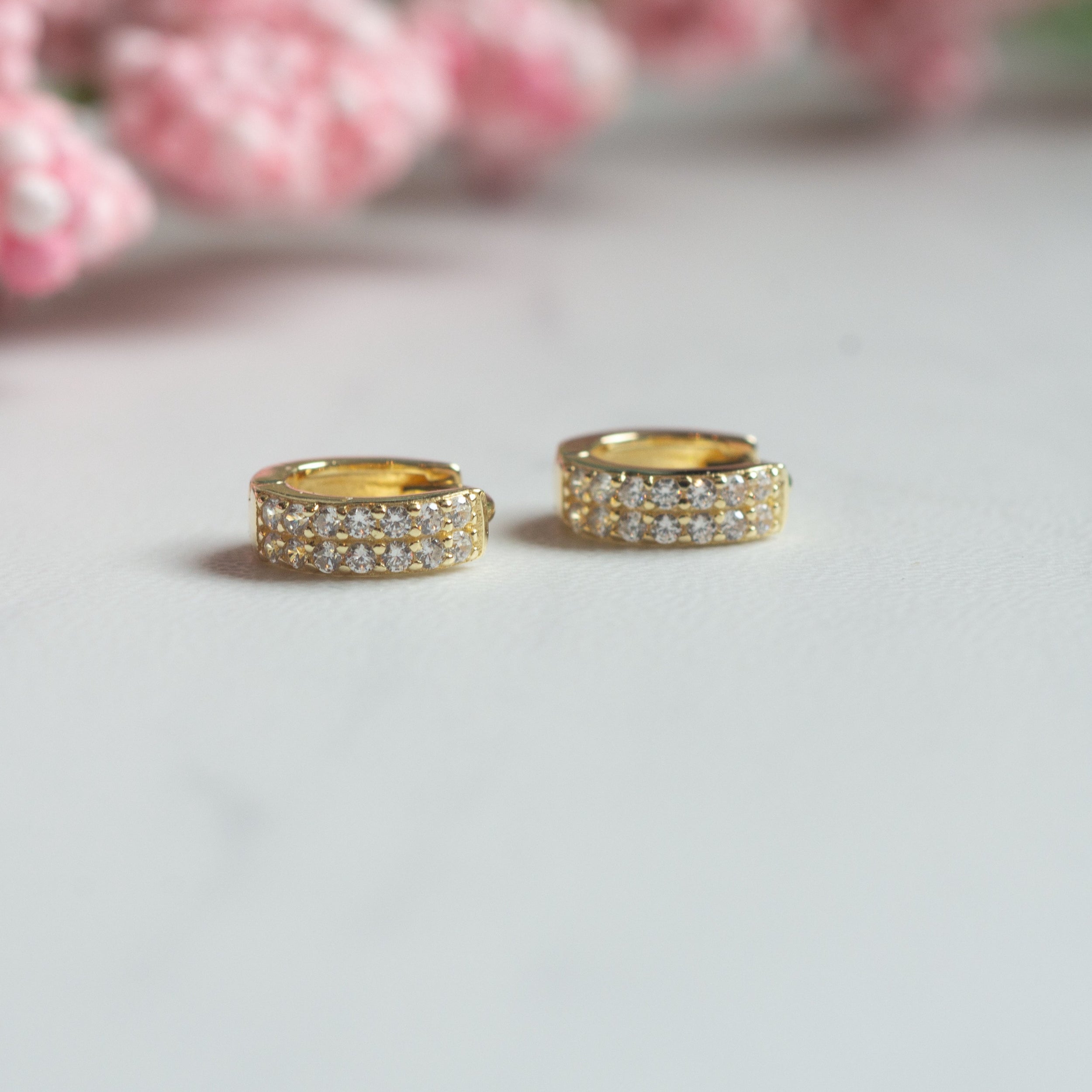 0.60 TCW Round Shape Moissanite Two Row Huggies Earrings