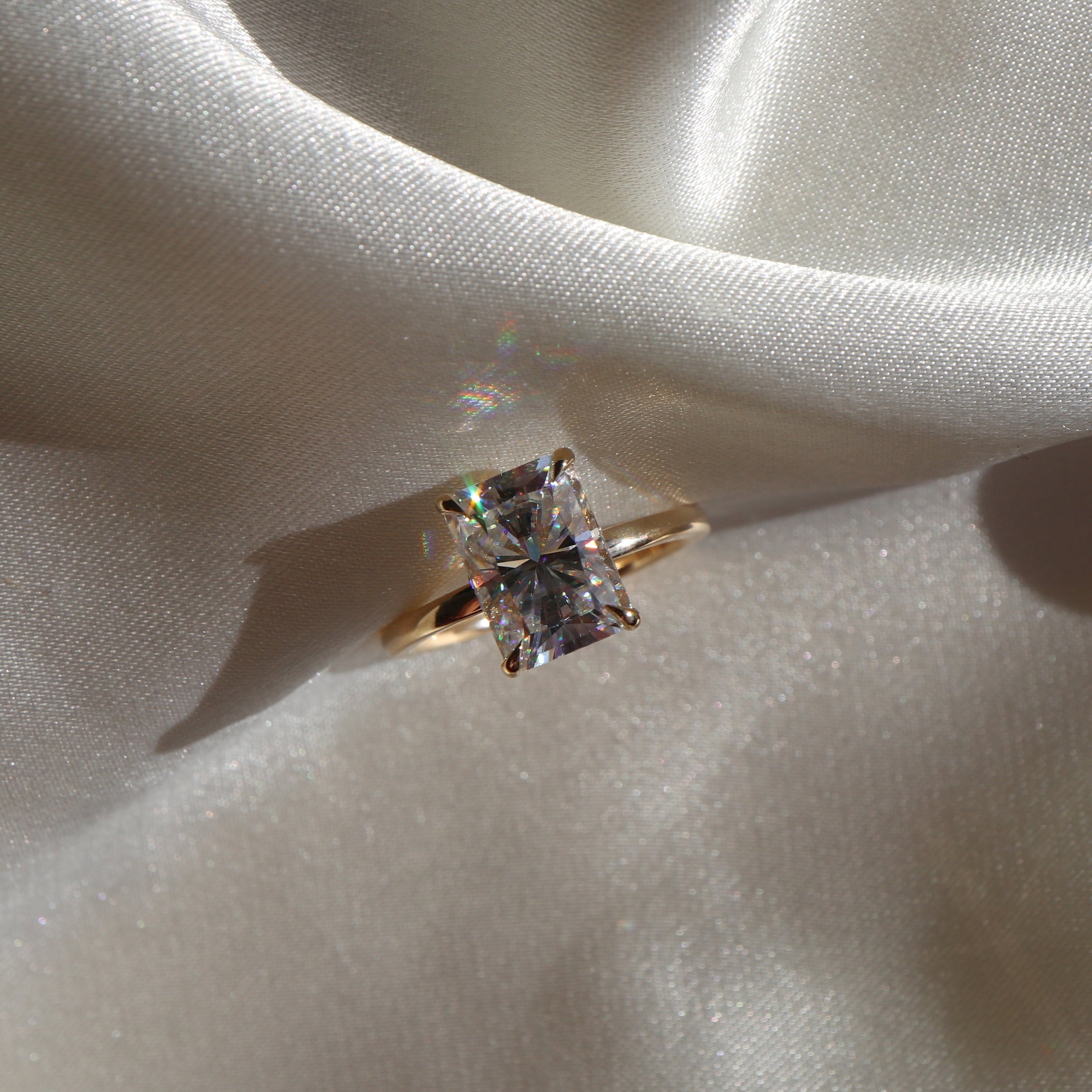 1.7 Carats Radiant Shape Solitaire Moissanite Engagement Ring
