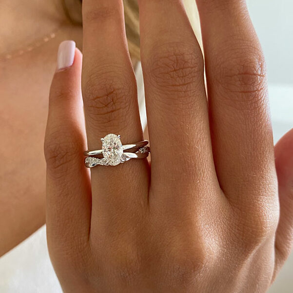 0.30 Carats Lab Grown Diamond Round Shape Twisted Wedding Band