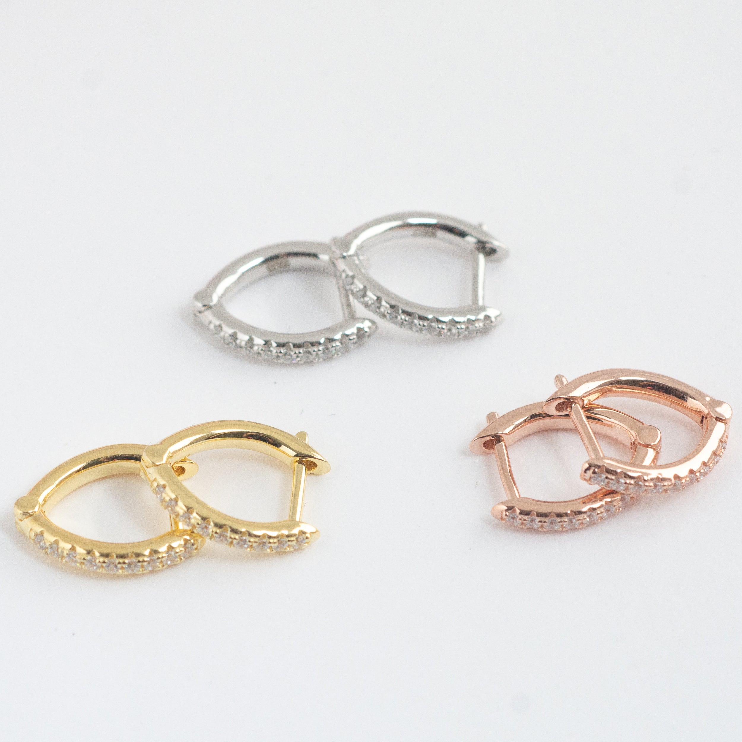 0.30 TCW Round Shape Moissanite Drop Huggies Earrings