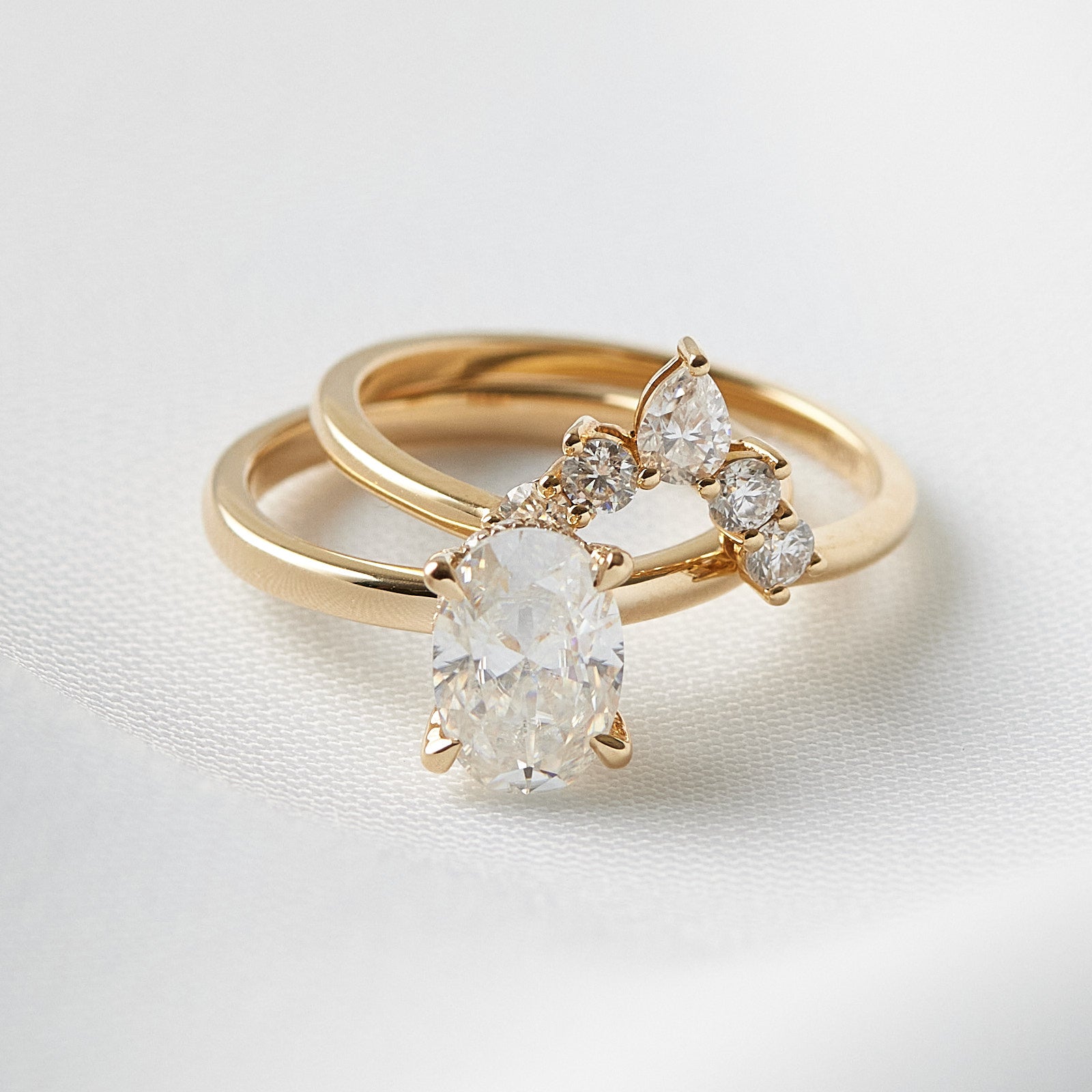 0.45 Carats Moissanite Round & Pear Shape Curved Wedding Band
