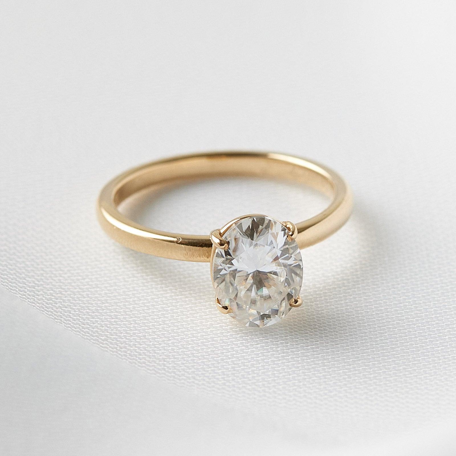 1.0 Carats Oval Shape Moissanite Solitaire Engagement Ring