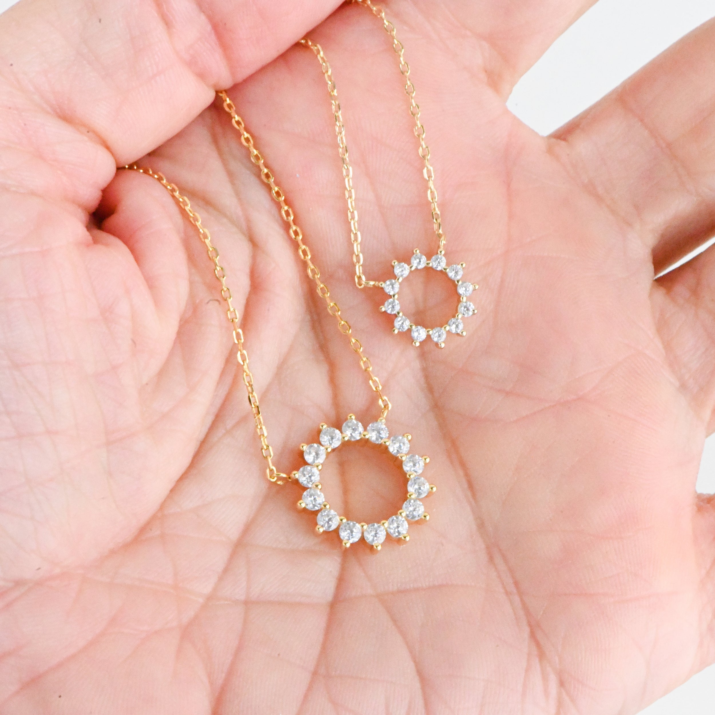 0.40 Carats Round Shape Moissanite Open Circle Necklace