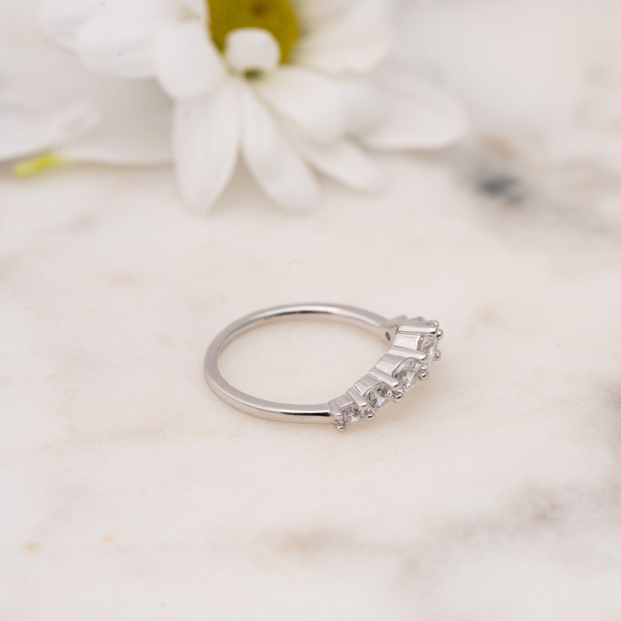 1.0 Carats Moissanite Round Chevron Setting Wedding Band