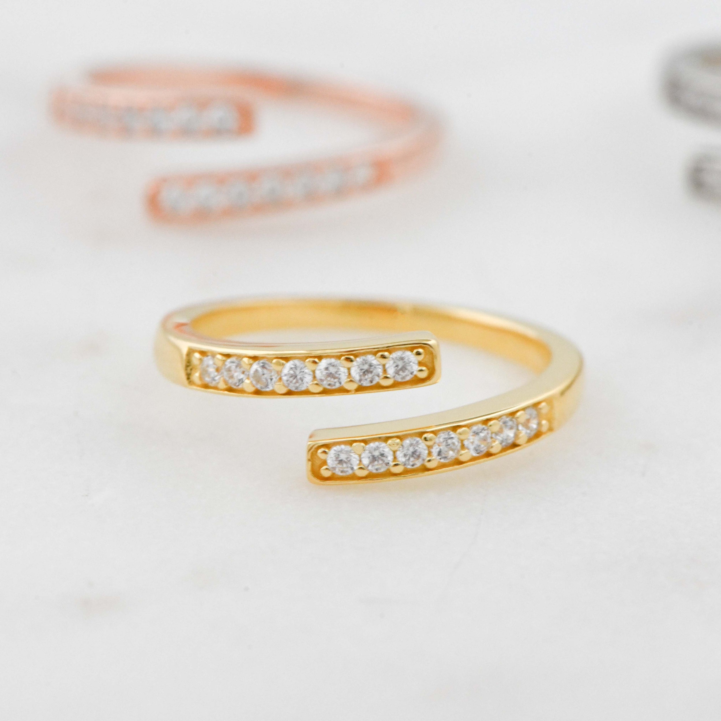 0.45 Carats Moissanite Round Open Setting Wedding Band