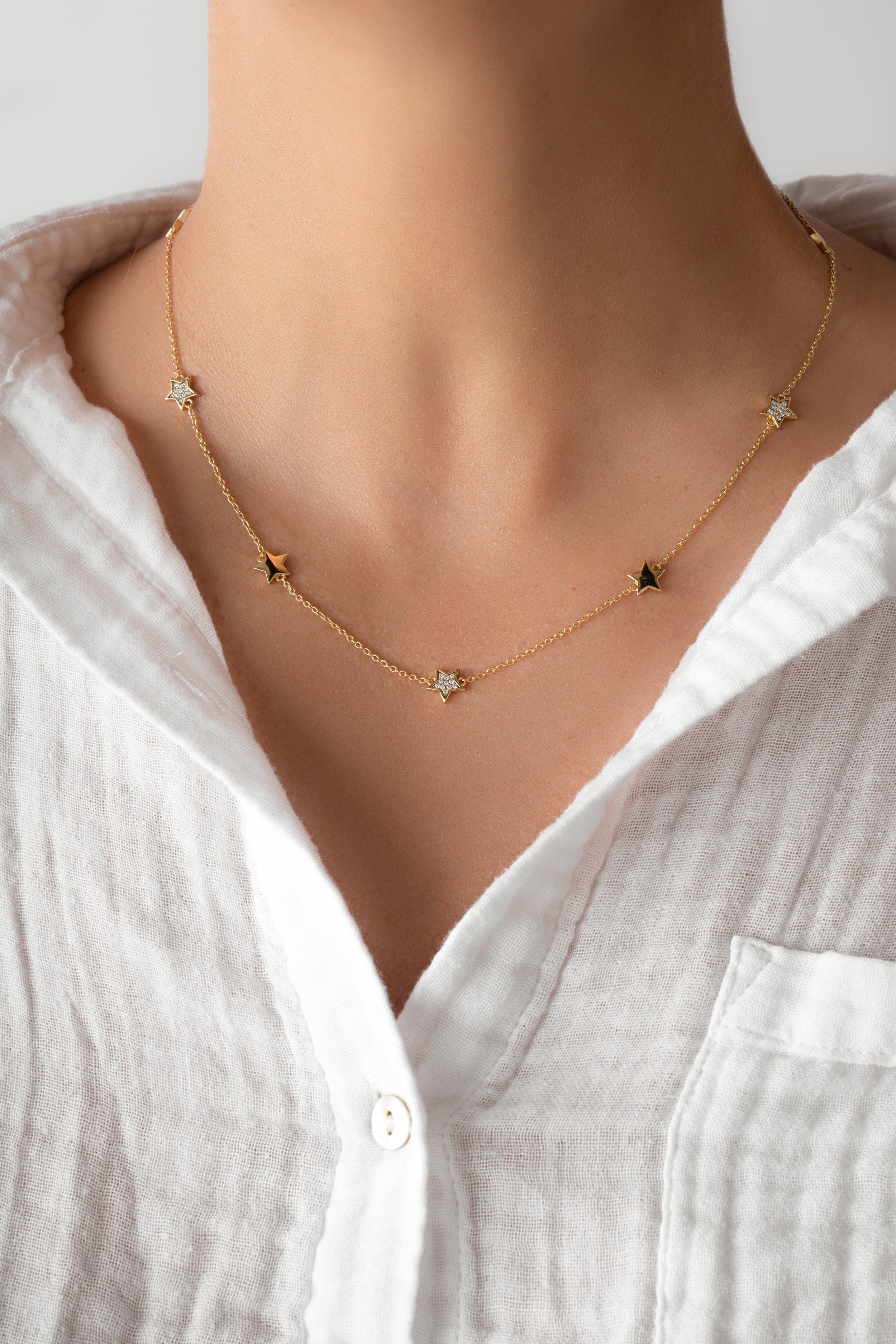 0.20 Carats Round Shape Moissanite Star Collar Necklace