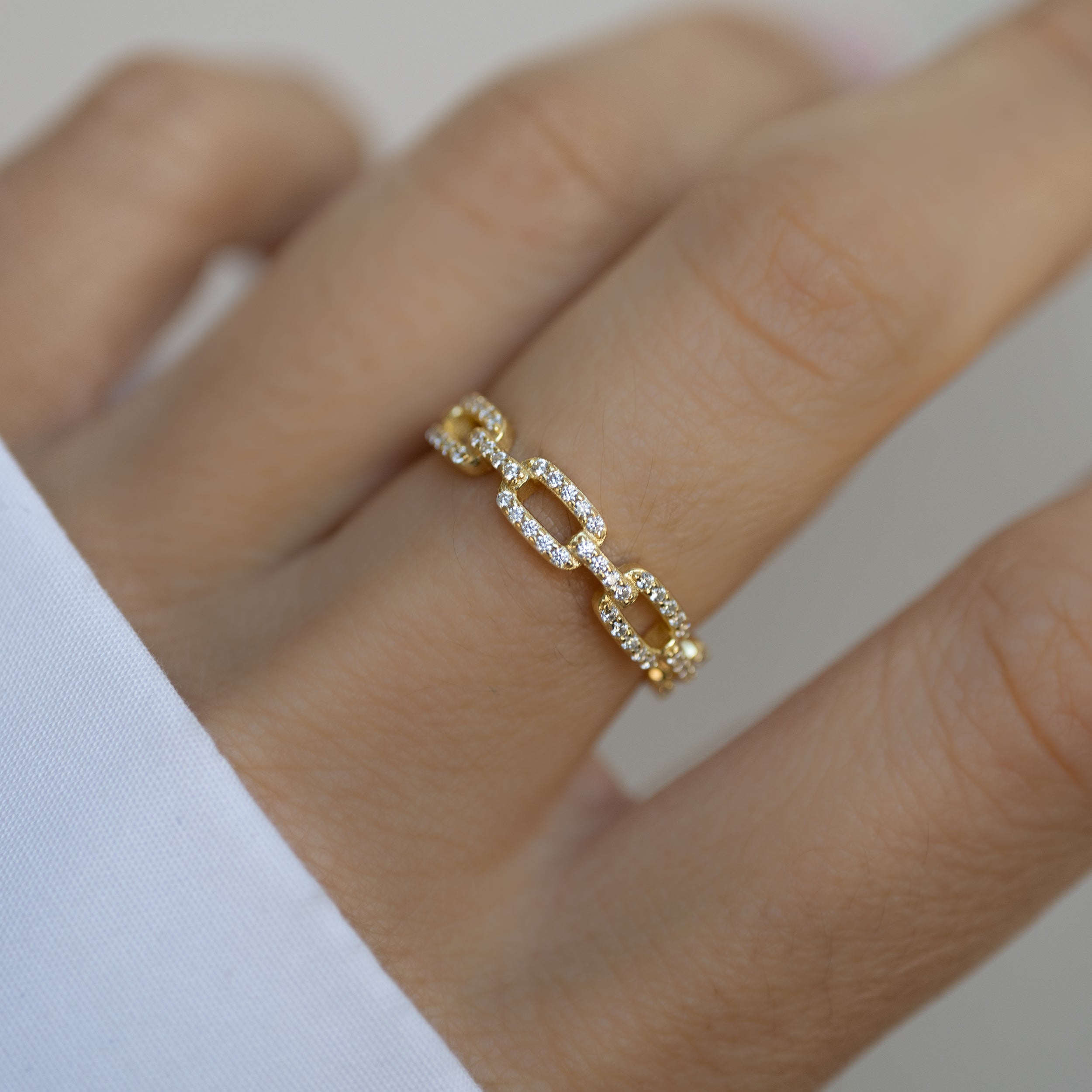 0.30 Carats Moissanite Round Pave Link Style Wedding Band