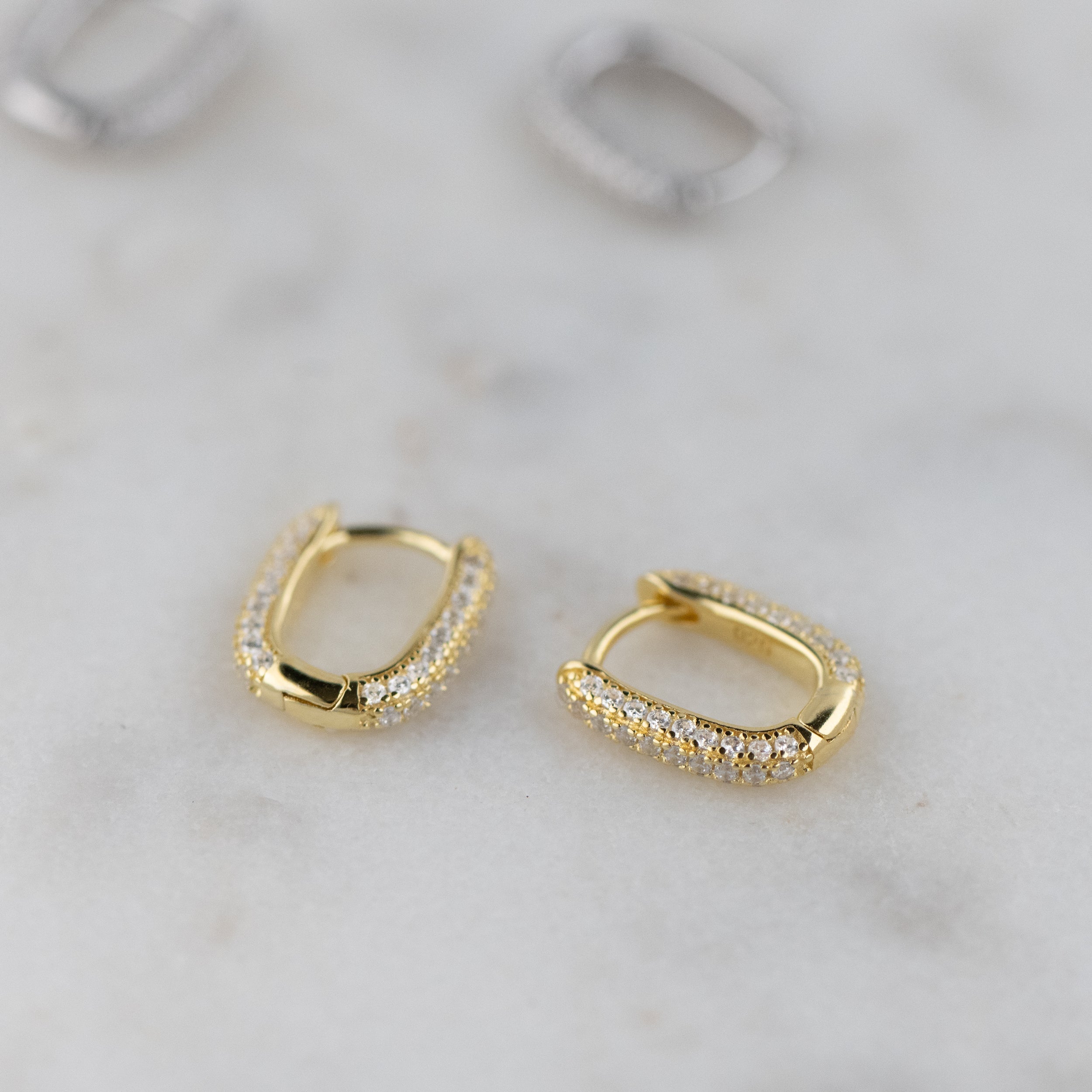 0.40 TCW Round Shape Moissanite Diamond Huggies Earrings