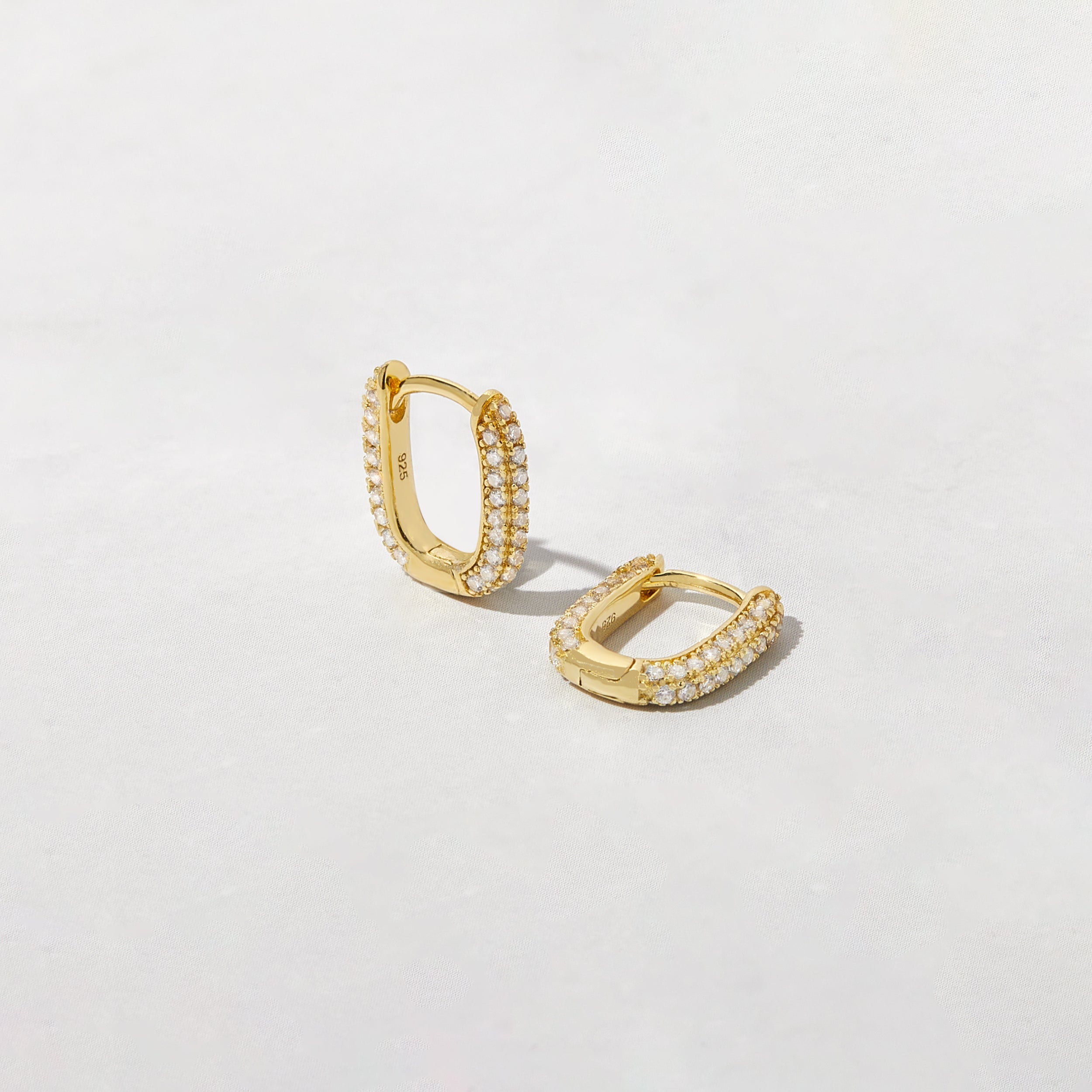 0.40 TCW Round Shape Moissanite Diamond Huggies Earrings