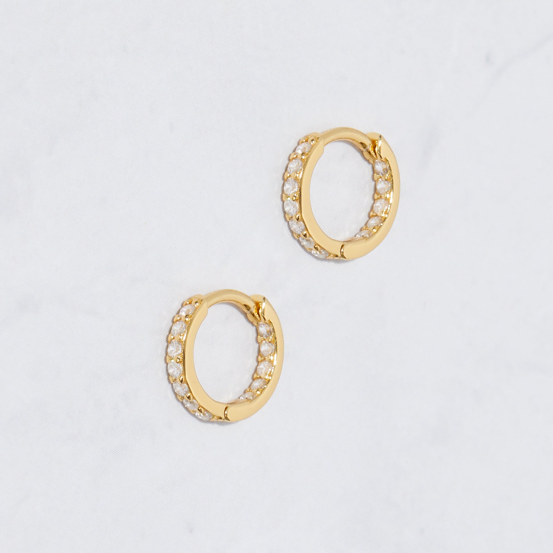 0.30 TCW Round Shape Moissanite Huggies Earrings
