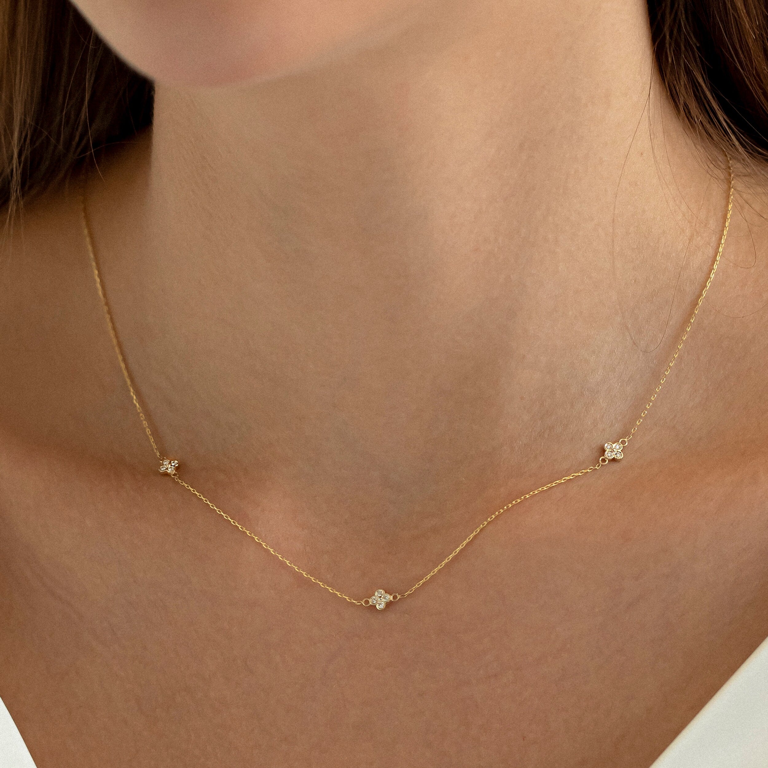 0.12 Carats Round Shape Moissanite Flower Necklace