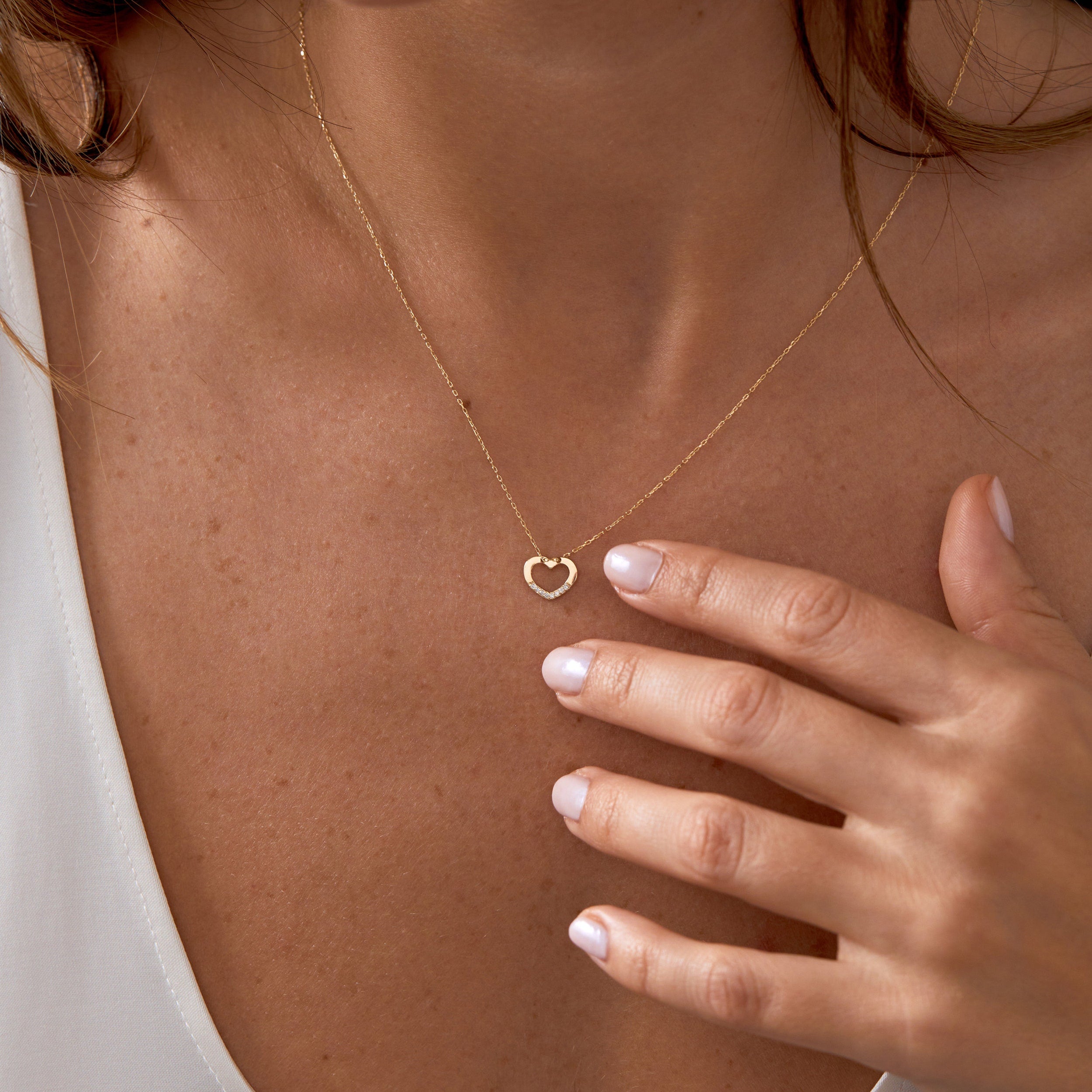 0.02 Carats Round Shape Moissanite Heart Necklace