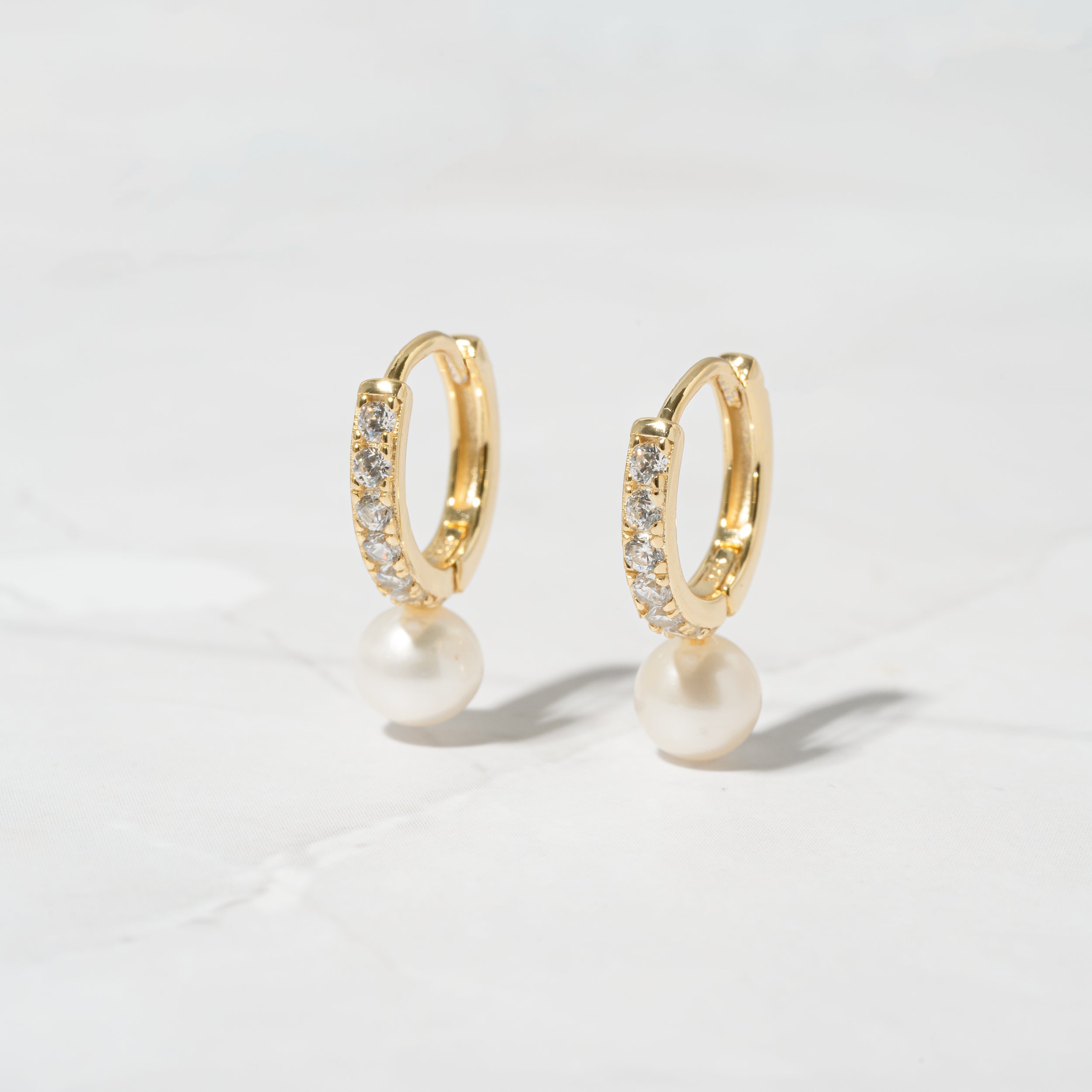 0.30 TCW Round Shape Moissanite Pearl Huggies Earrings
