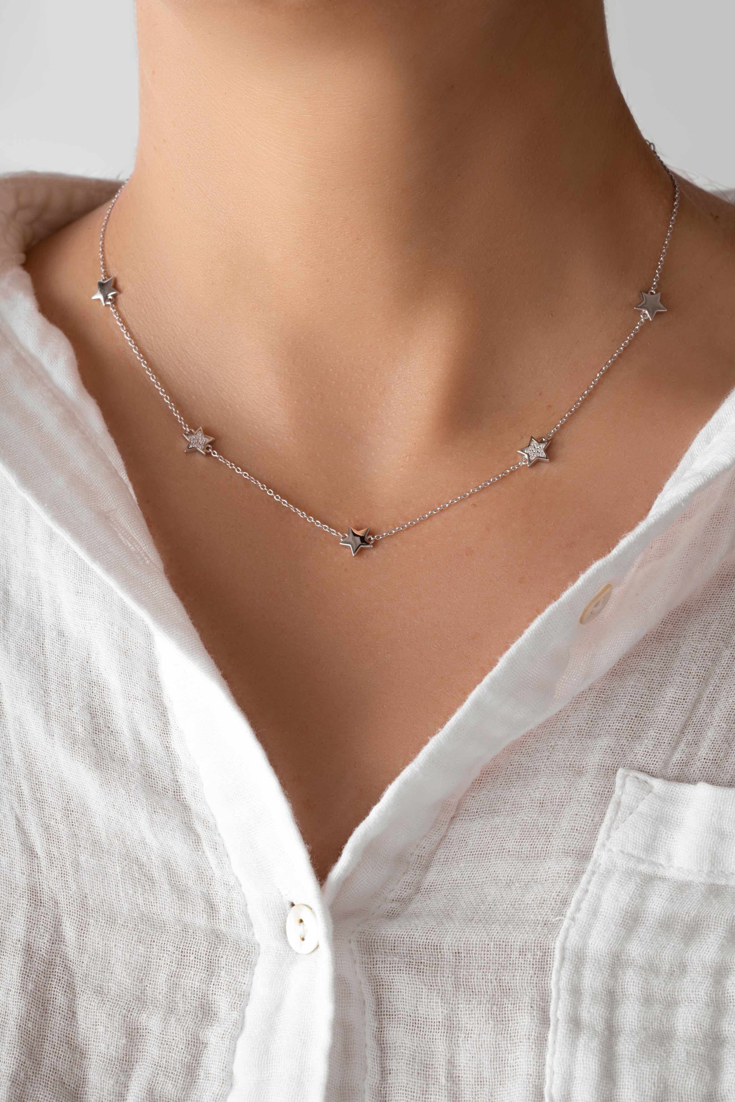 0.20 Carats Round Shape Moissanite Star Collar Necklace