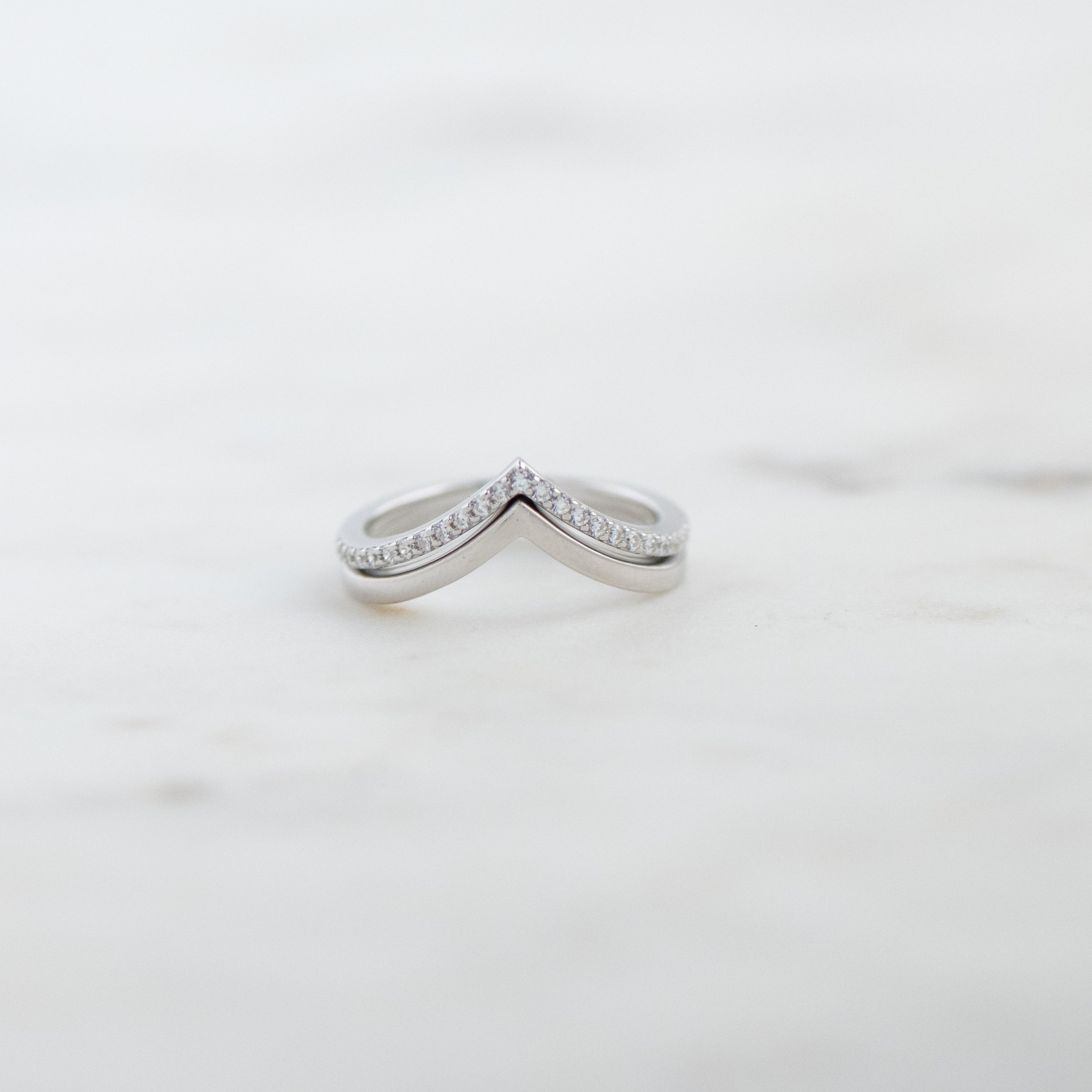 0.30 Carats Moissanite Round Cut Curved Setting Wedding Band