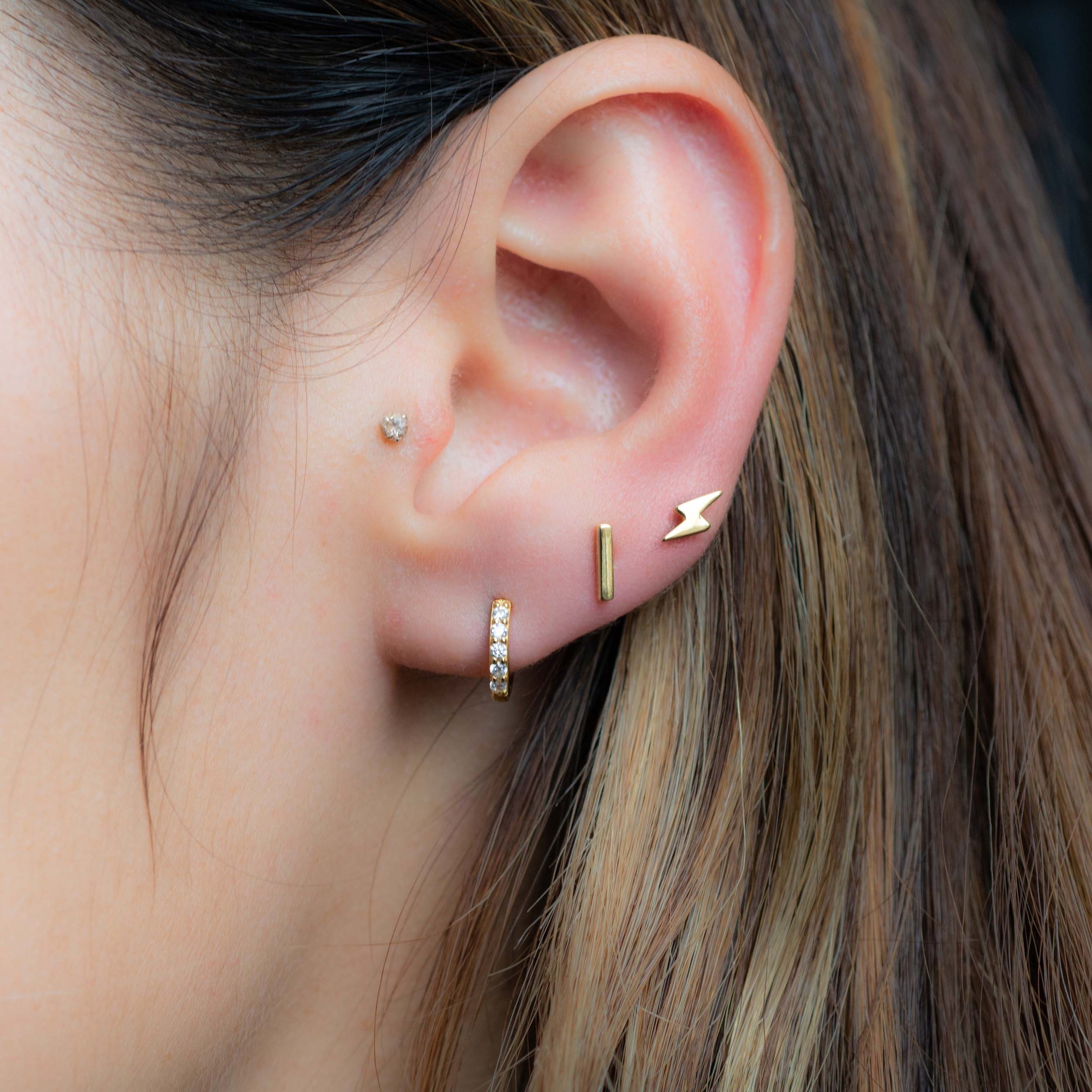 0.30 TCW Round Shape Moissanite Huggie Earrings