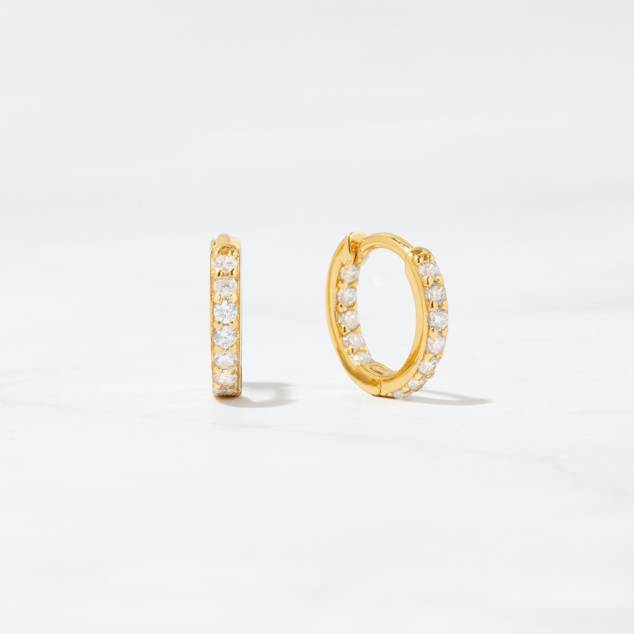 0.30 TCW Round Shape Moissanite Huggies Earrings
