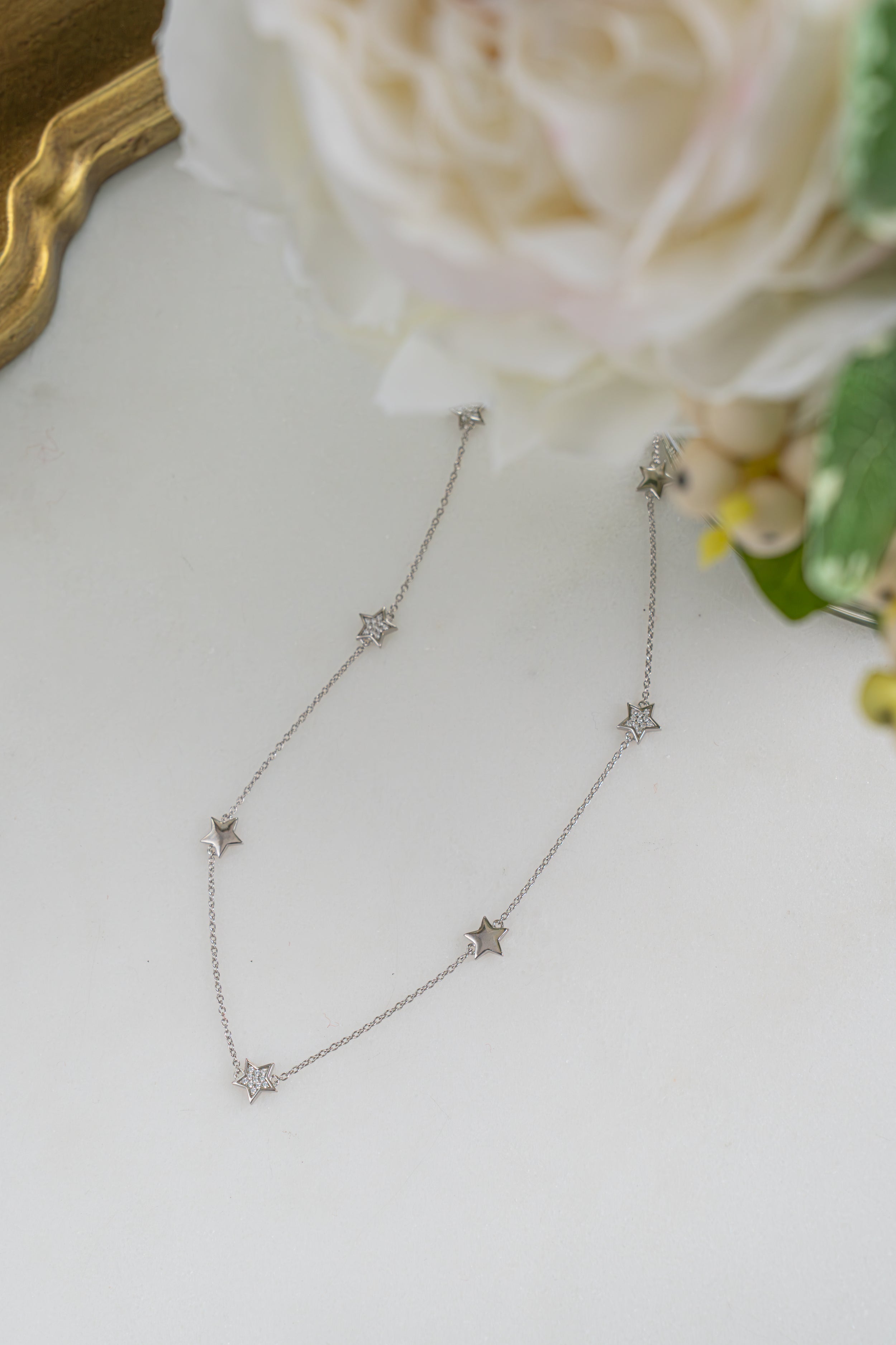 0.20 Carats Round Shape Moissanite Star Collar Necklace
